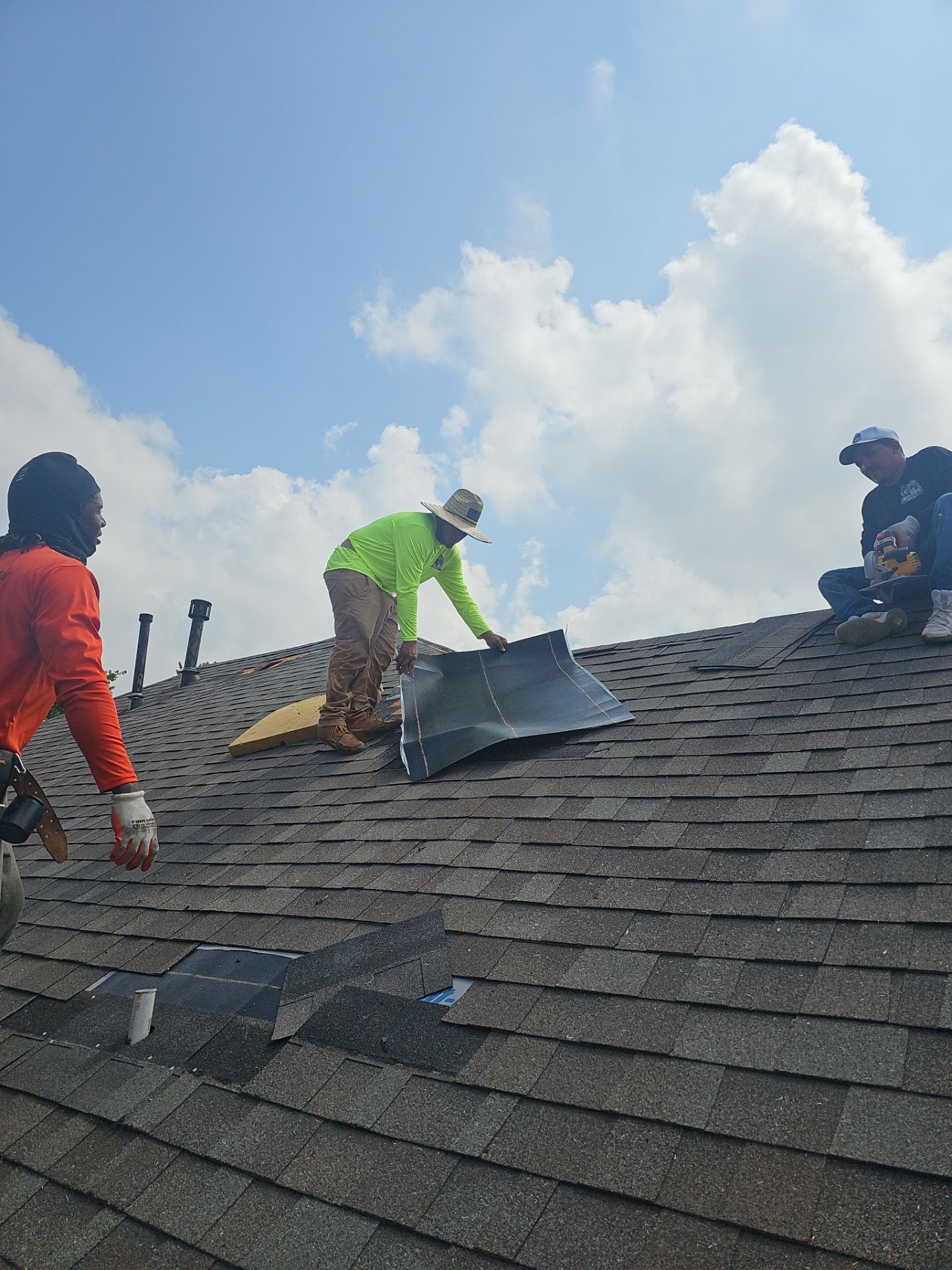 Hail Damage using Owen's Corning Duration (Lifetime) Shingles by Roof Repair Company