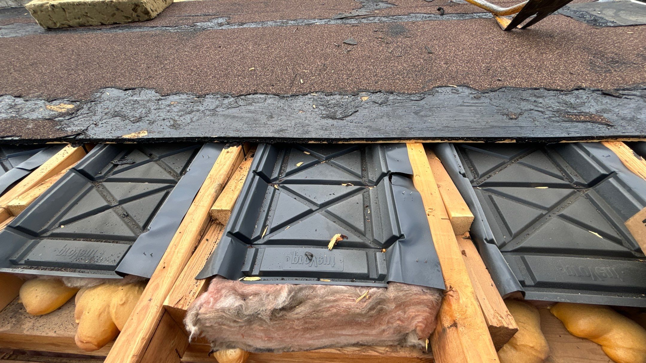 Roof Replacement using CertainTeed Northgate by 180 Contractors