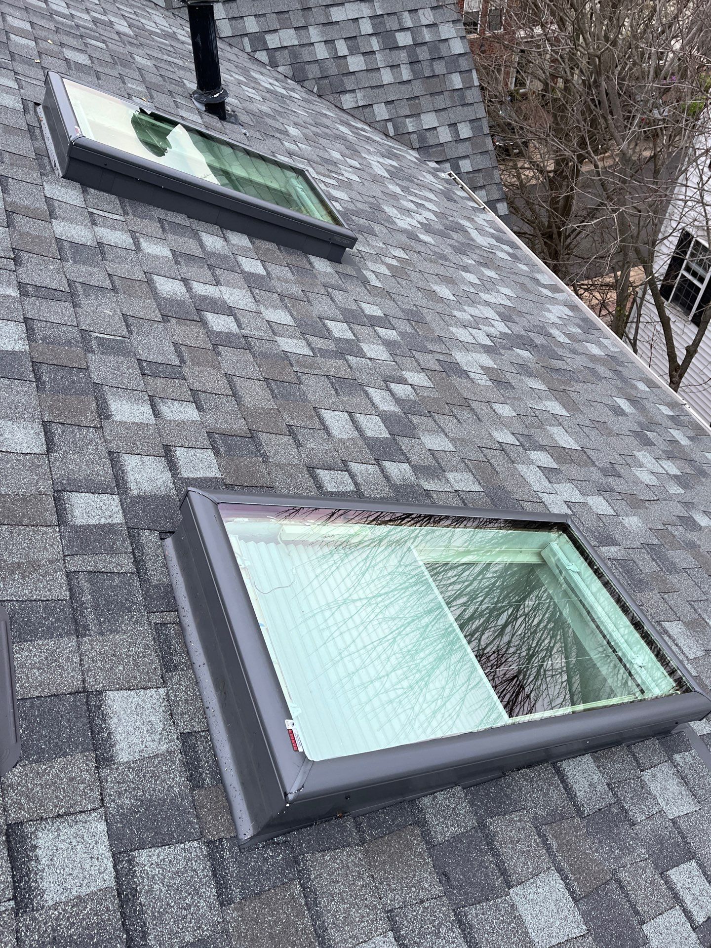 Alexandria: CertainTeed Landmark Pro Designer Shingles in Max Def Georgetown Gray by RM Banning, Inc.