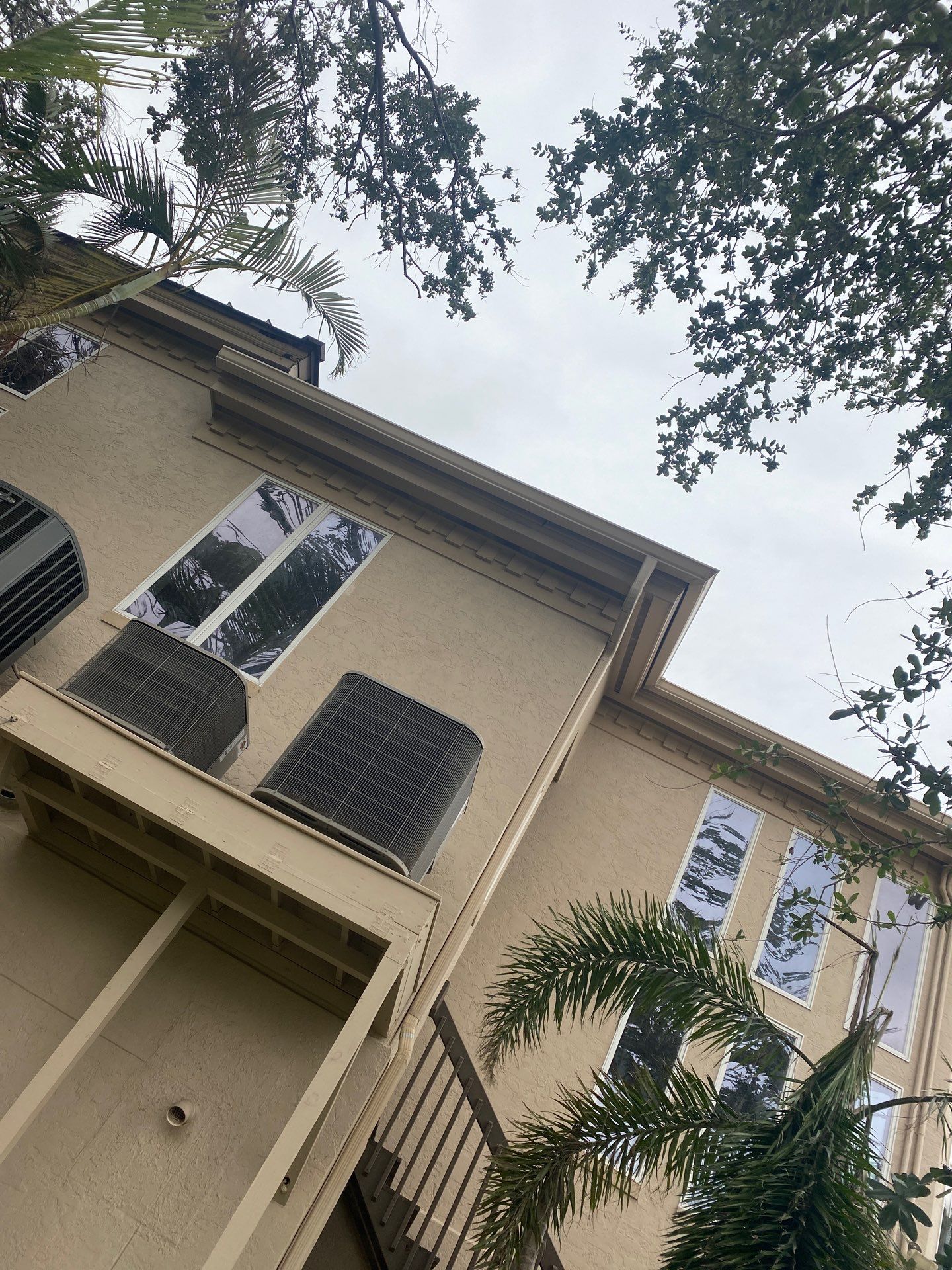 Seamless Gutters in Sarasota FL by Gutter Professors