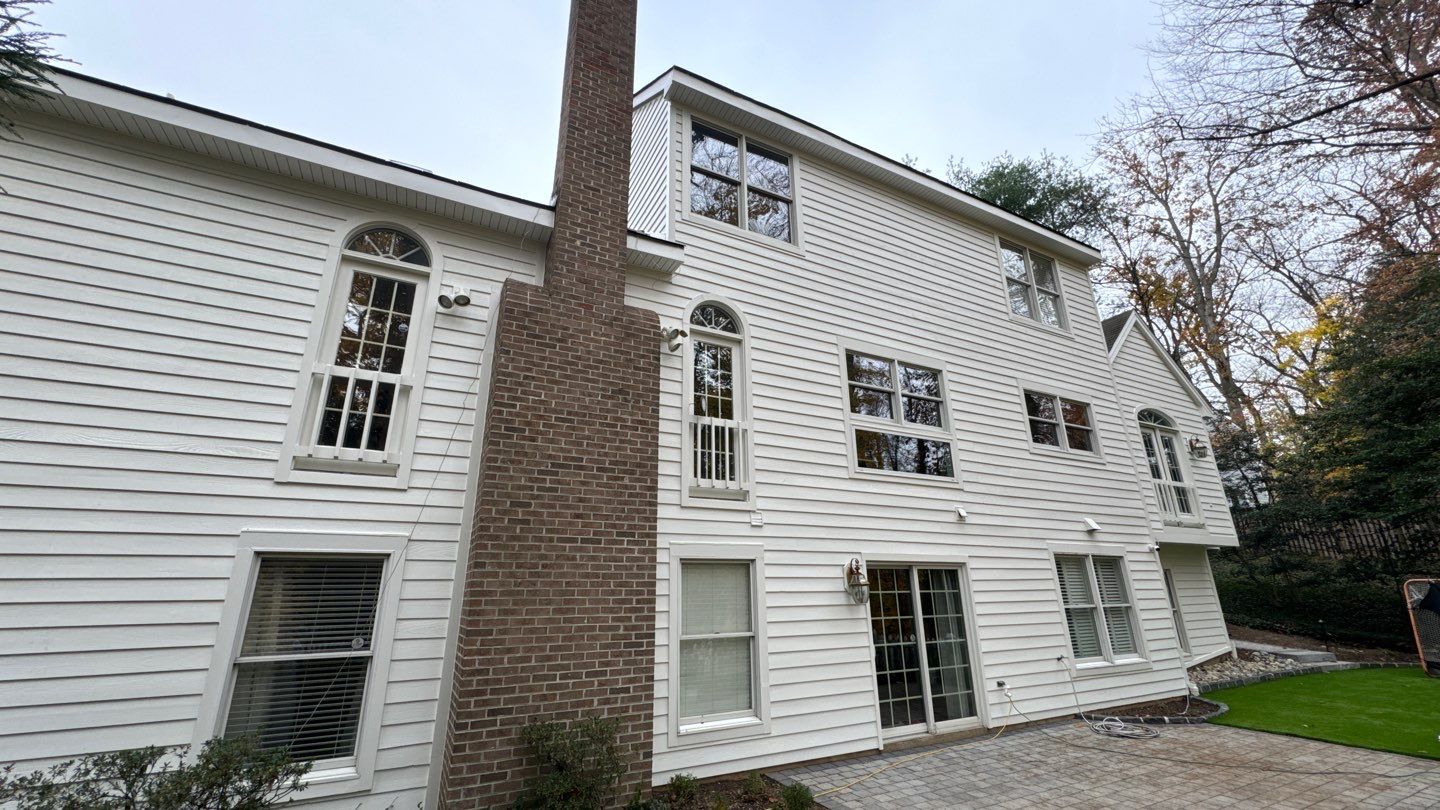 Arlington: Bevel Cedar Wood Siding Restoration by RM Banning, Inc.