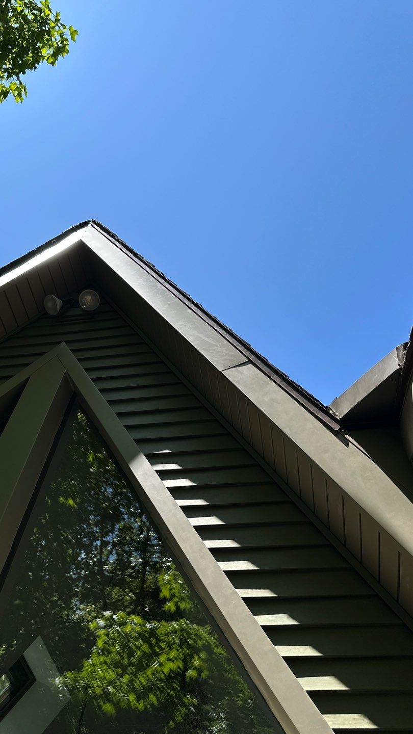 Siding Replacement using CertainTeed Restoration Classis D4 by 180 Contractors