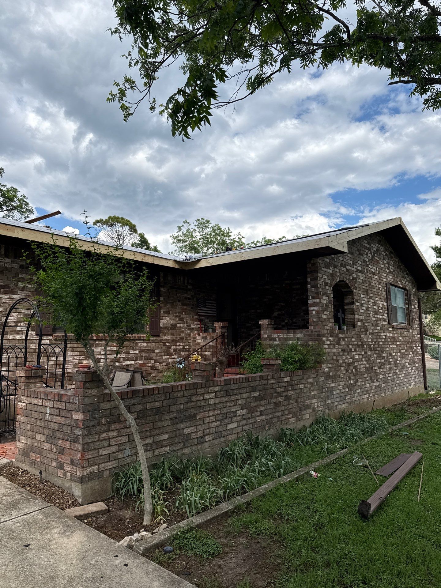 Residential Metal Roof Replacement and Custom Fascia Repair in Kerrville by Rich the Roofer LLC