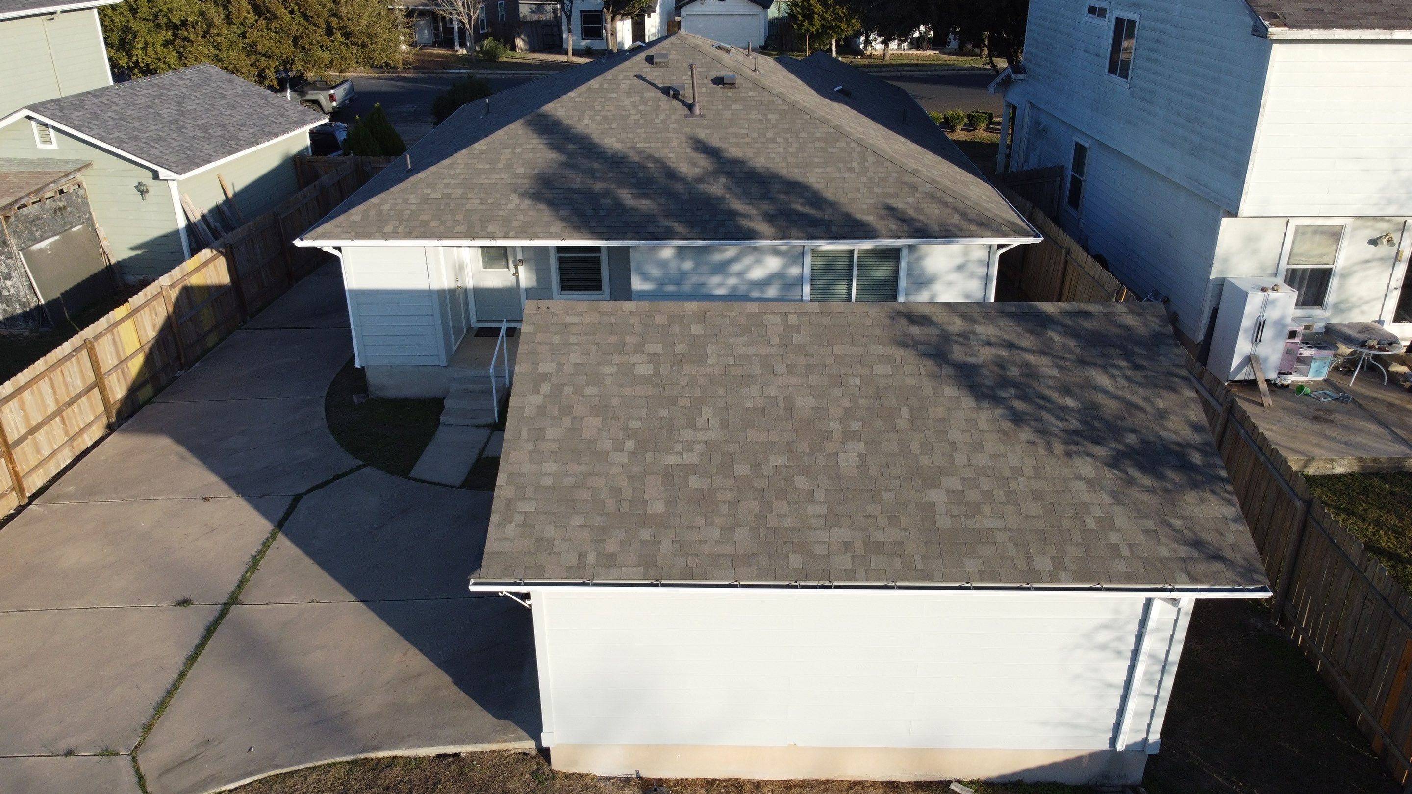 Residential Roofing Installation using Owens Corning Oakridge by Kstylez Roofing & Construction