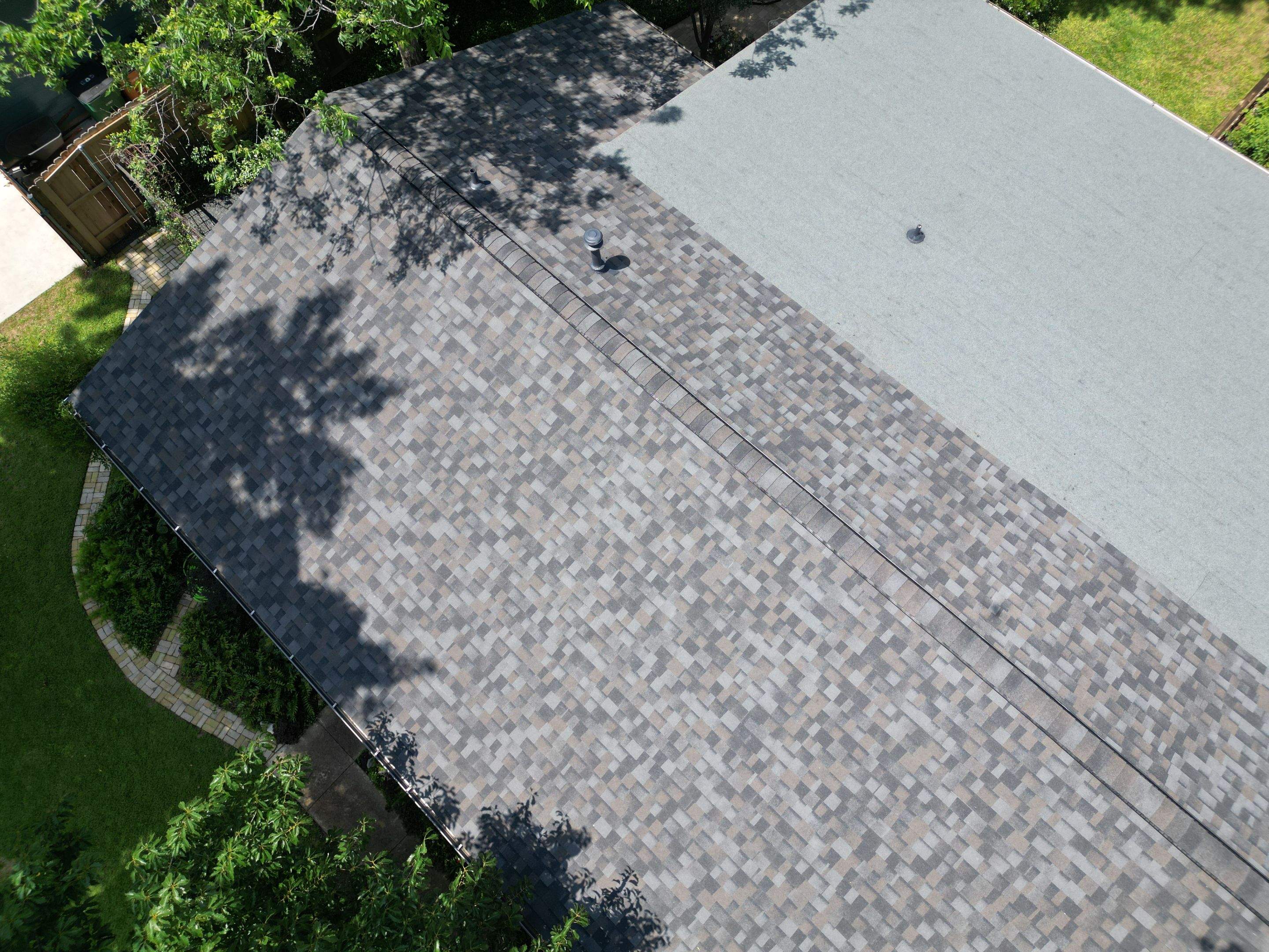Williamsburg Grey - Owens Corning TruDefinition Duration by RoofsOnly.com