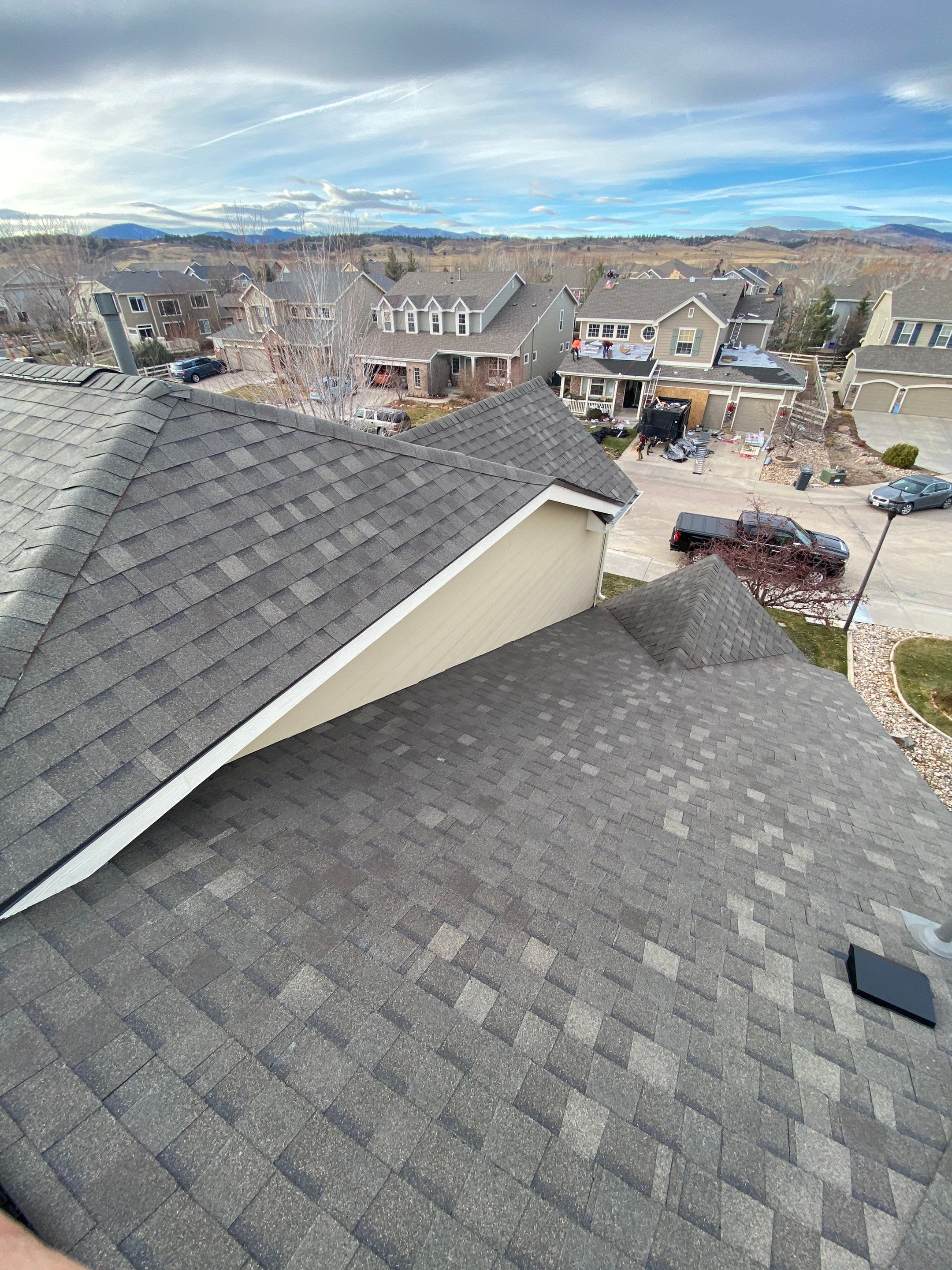 Resdiental Hail Damage Roof Replacement using Atlas Pinnacle Class 4 Impact Resistant "Weathered Wood" color by Black Belt Roofing