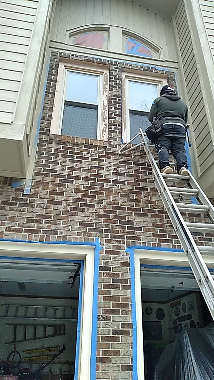 Exterior renovation using James Hardie Siding and Simonton Windows by Indigo State Roofing