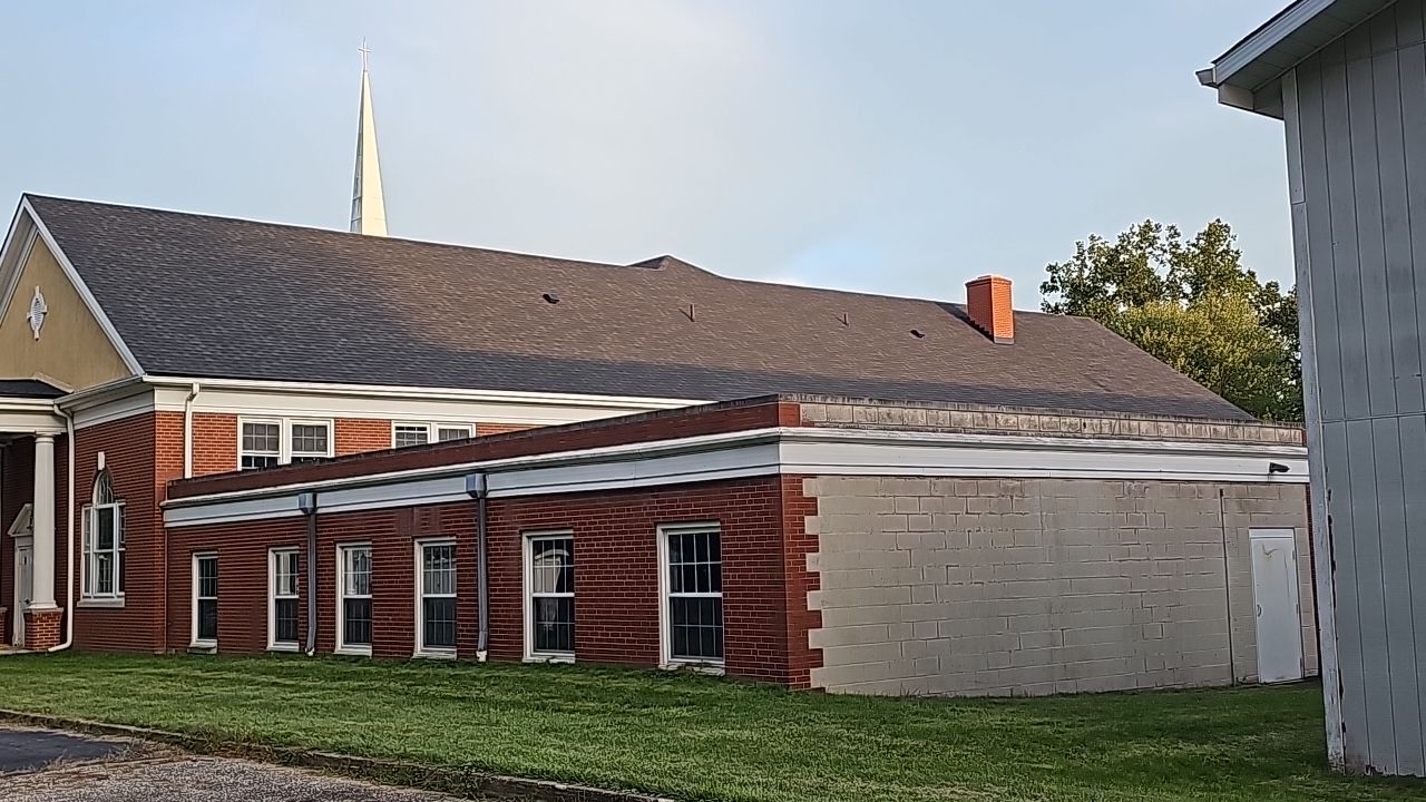 ATLAS PINNACLE COLOR: BLACK PRISTINE by Eagle Eye Roofing