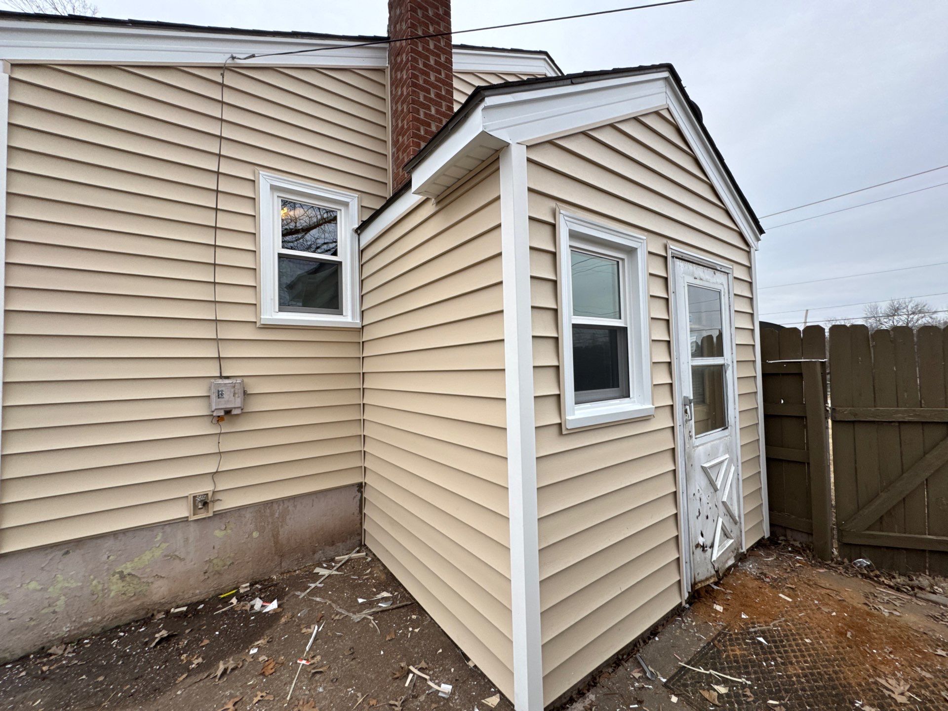 Siding Installation using Extrerior Porfolio Vinyl Siding  by EEC  Windows, Siding & Roofing 