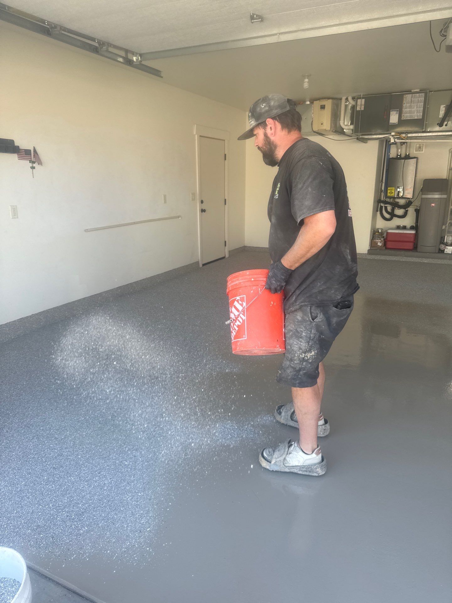 Hermiston Garage Floor Coating With Travertine Hybrid Flake System by Croc Coatings, LLC