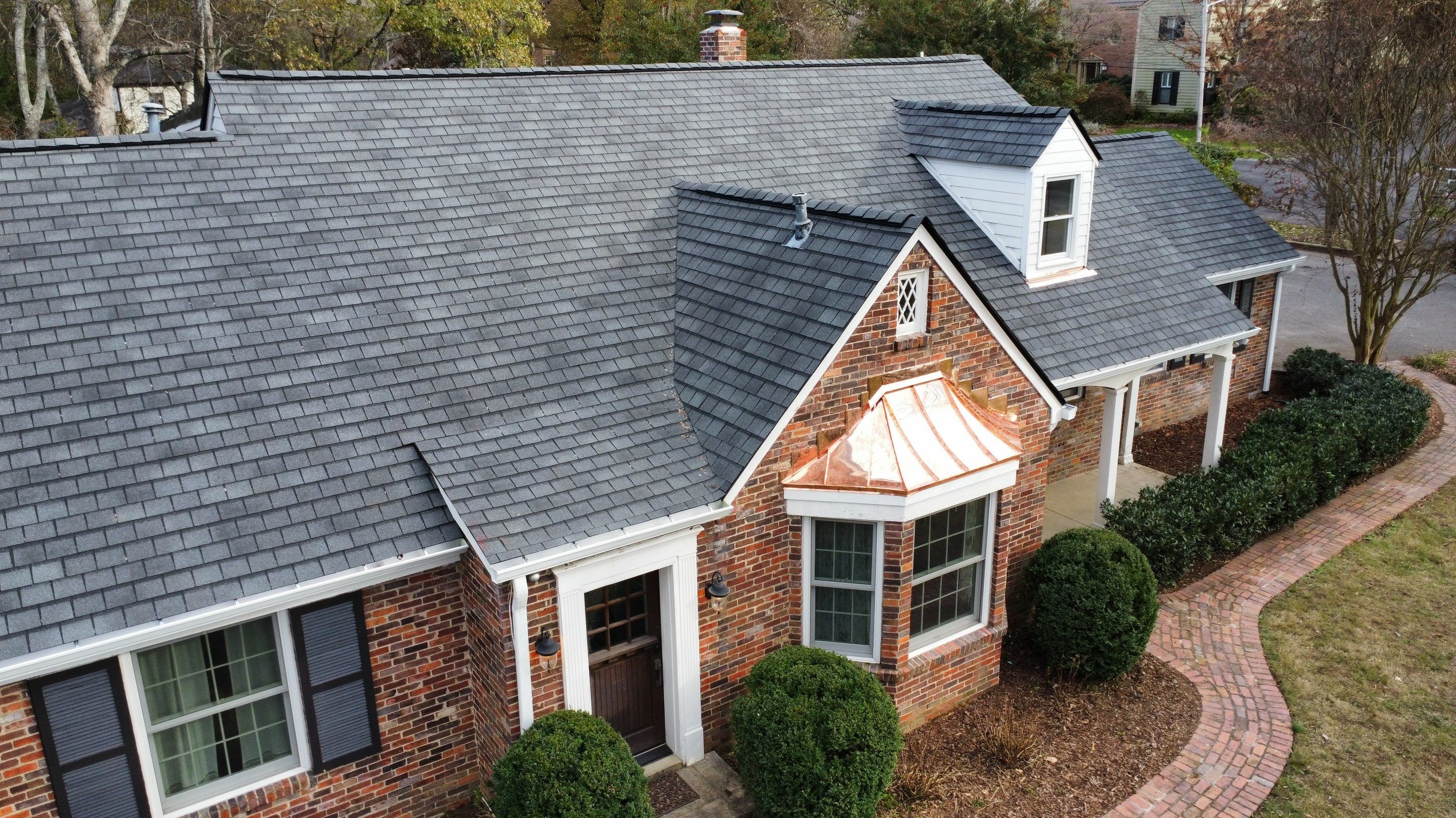 GAF Slateline Shingles with Copper Standing Seam and Flashings by Undersun Roofing 