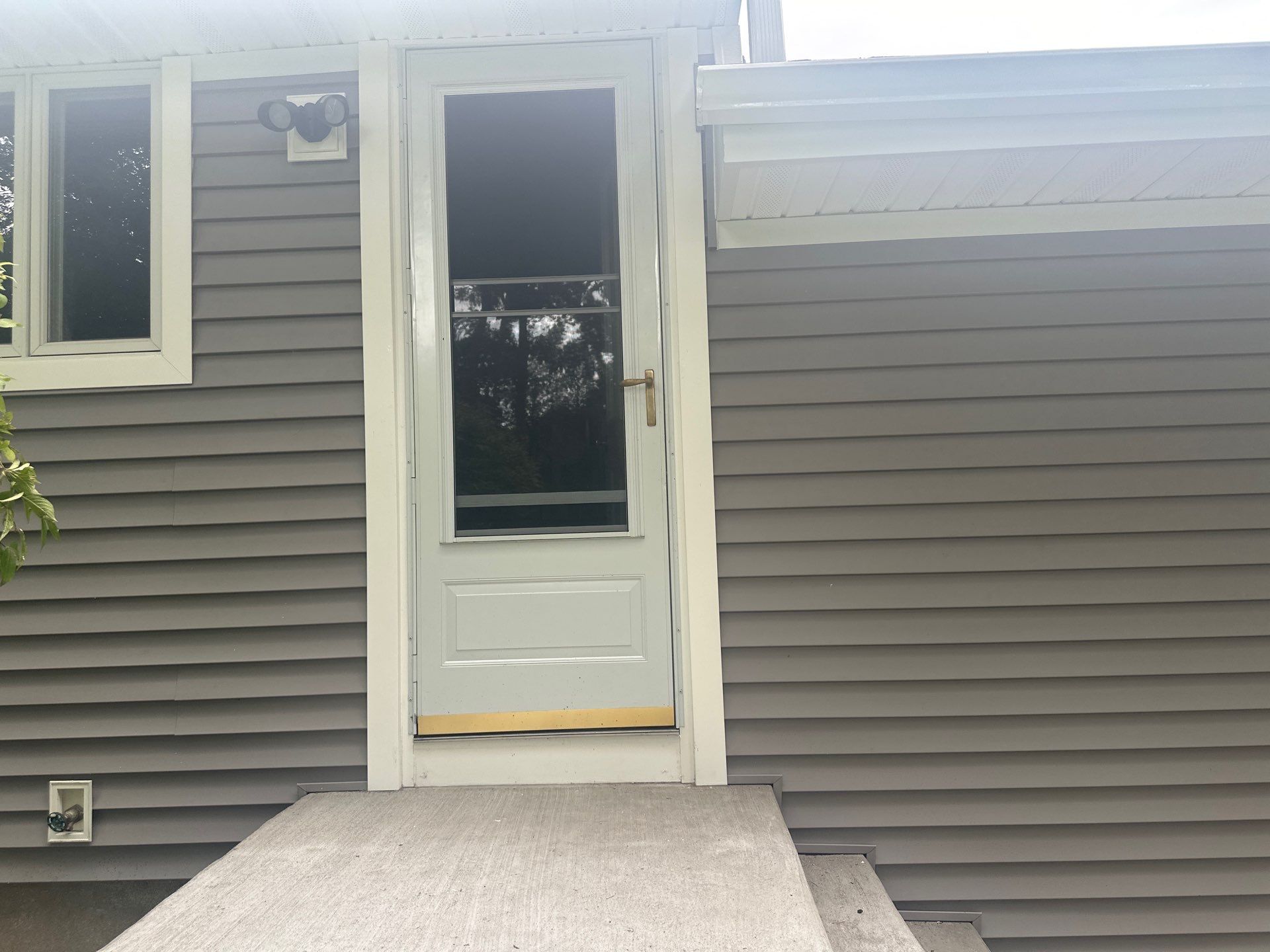 Siding Installation using CertainTeed Monogram Vinyl Siding - D4 - Granite Gray by A Plus Exterior