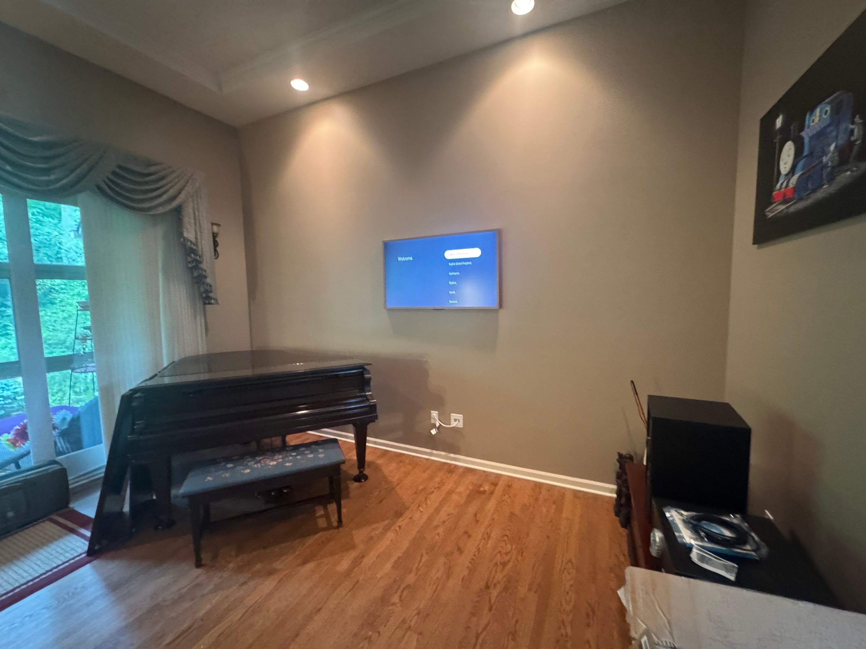 Hisense Frame Project by AV Multimedia Solutions by AV Multimedia Solutions