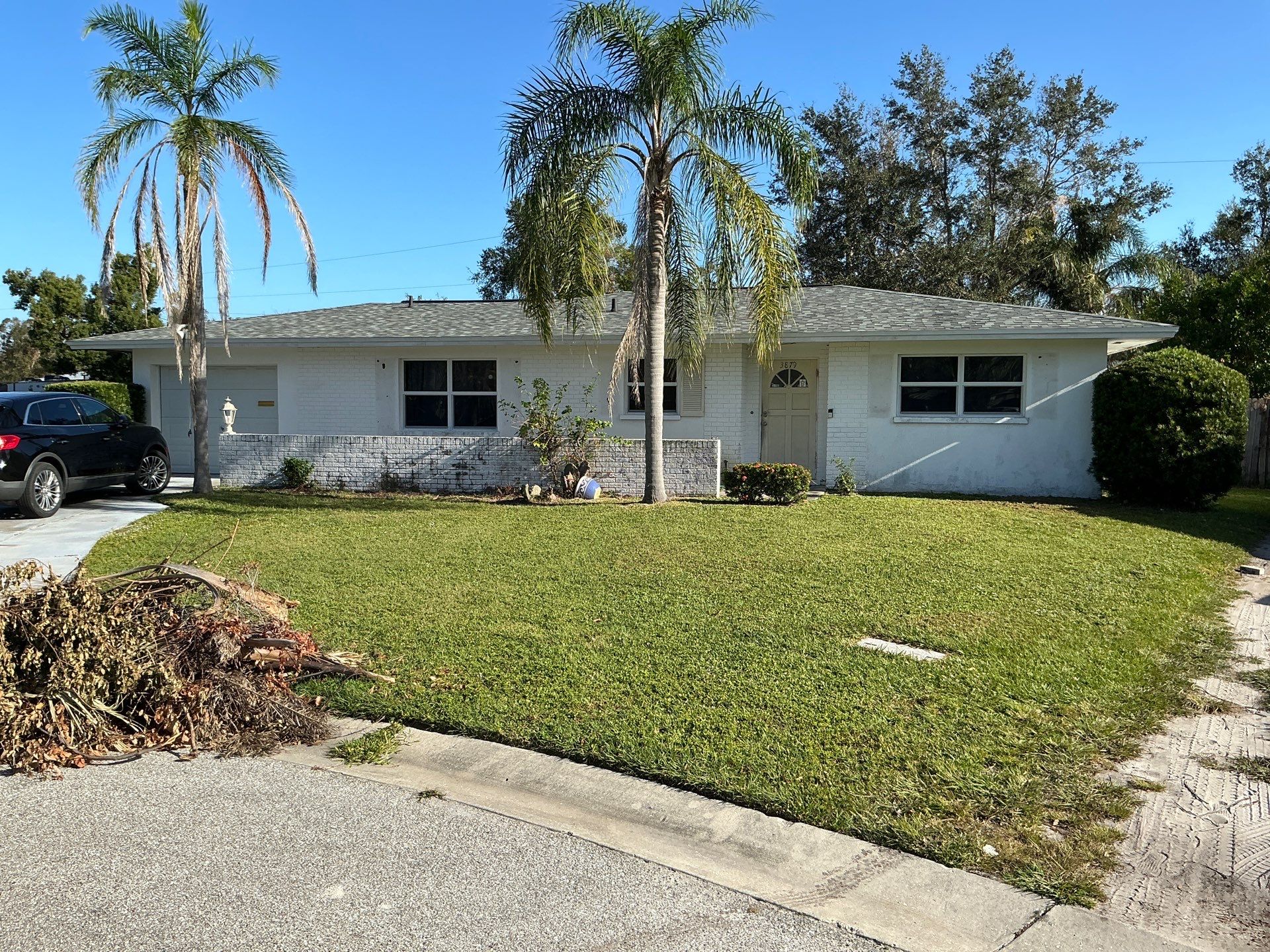 Replace soffit in Sarasota FL by Gutter Professors