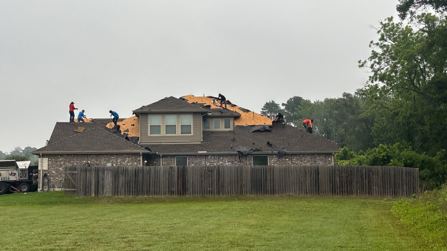 Residential Roofing Installation using Owen's Corning Duration (Lifetime) Shingles by Roof Repair Company
