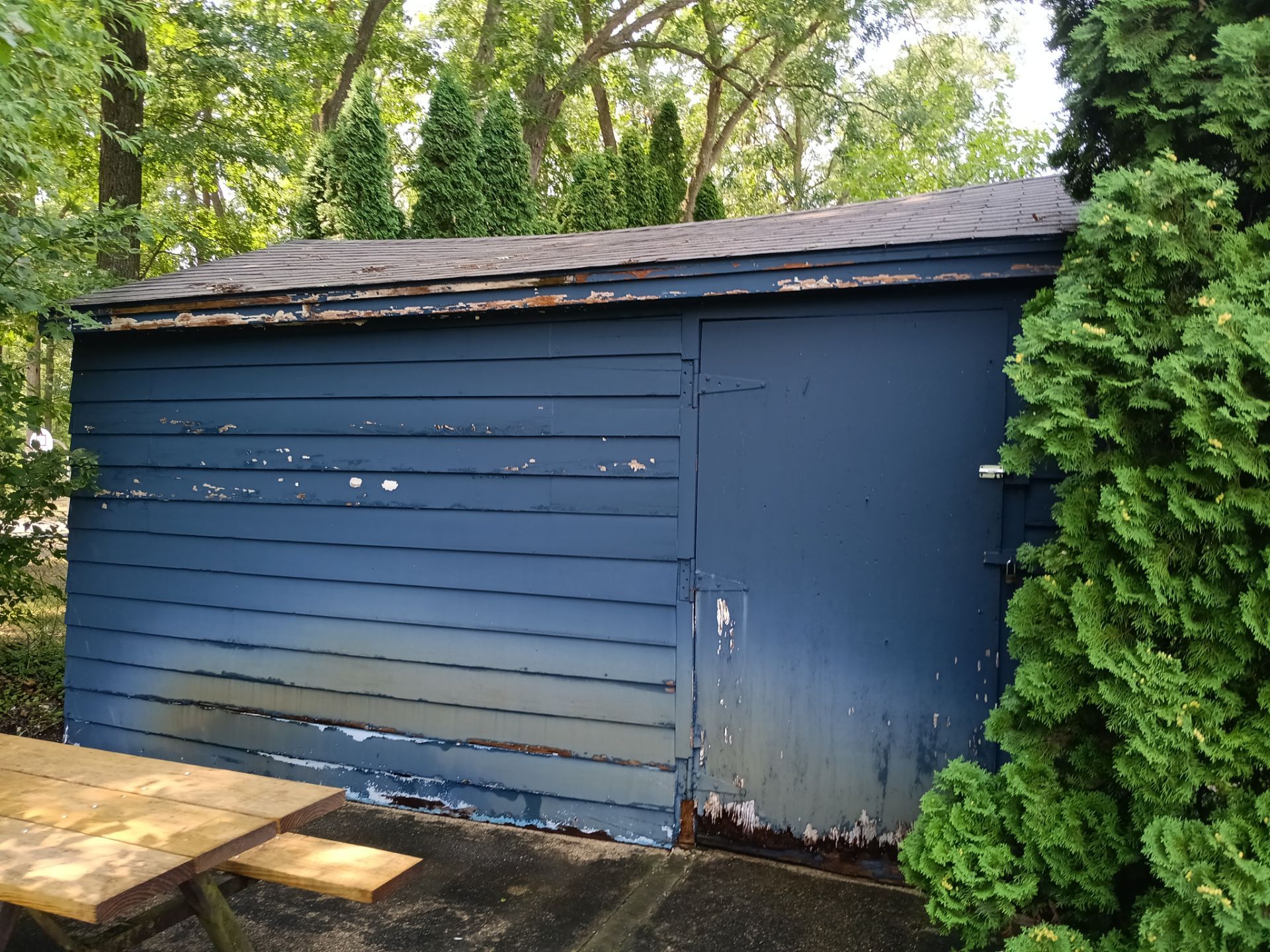 Deck and Shed Re-paint by Gordon Painting