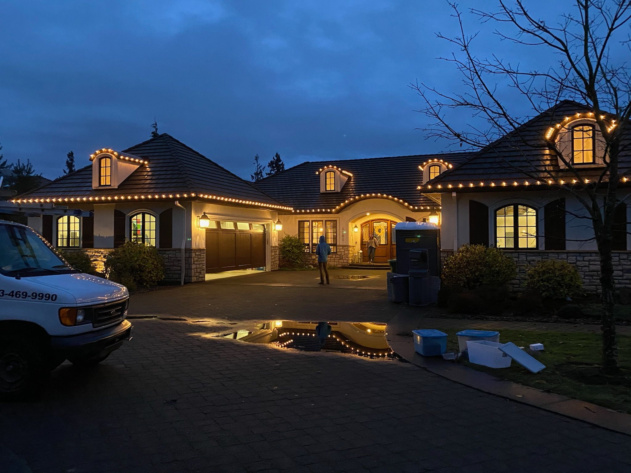 Holiday Lighting using C9 Incandescent Clear by Paul Schopp