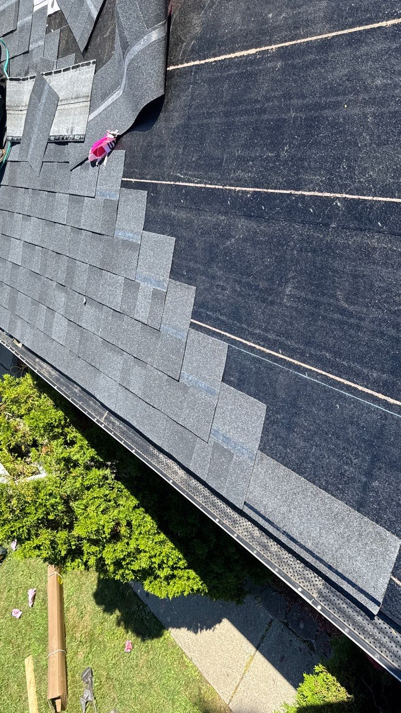 Roof Replacement using Owens Corning Onyx Black by 180 Contractors