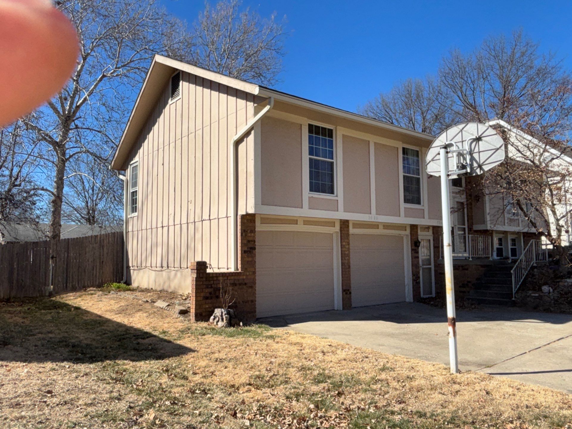 James Hardie in Kansas City Mo  by EEC  Windows, Siding & Roofing 