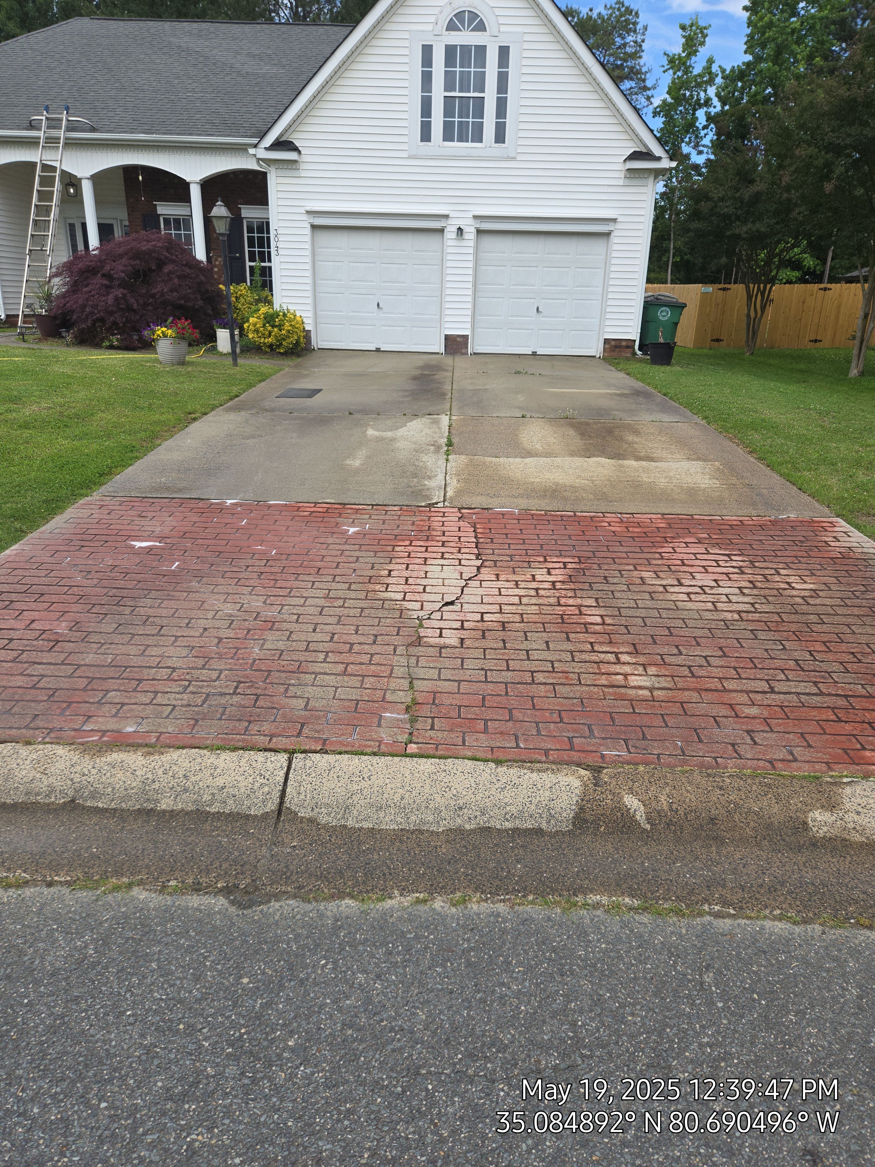 House Wash using cleaner by Power Wash Masters LLC