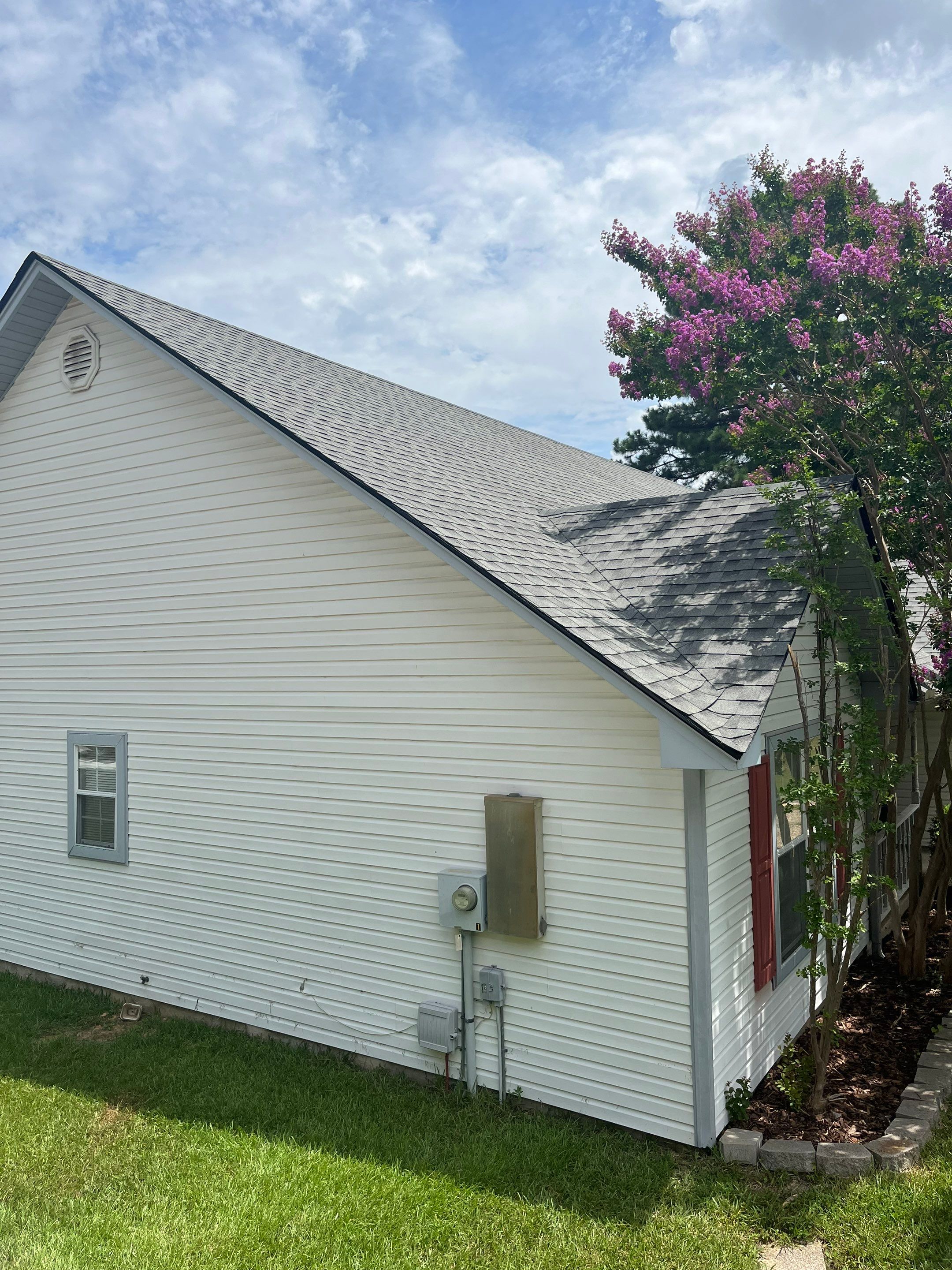 Benton Roof Replacement Featuring GAF Timberline HDZ Shingles by Temple Roofing and Exteriors