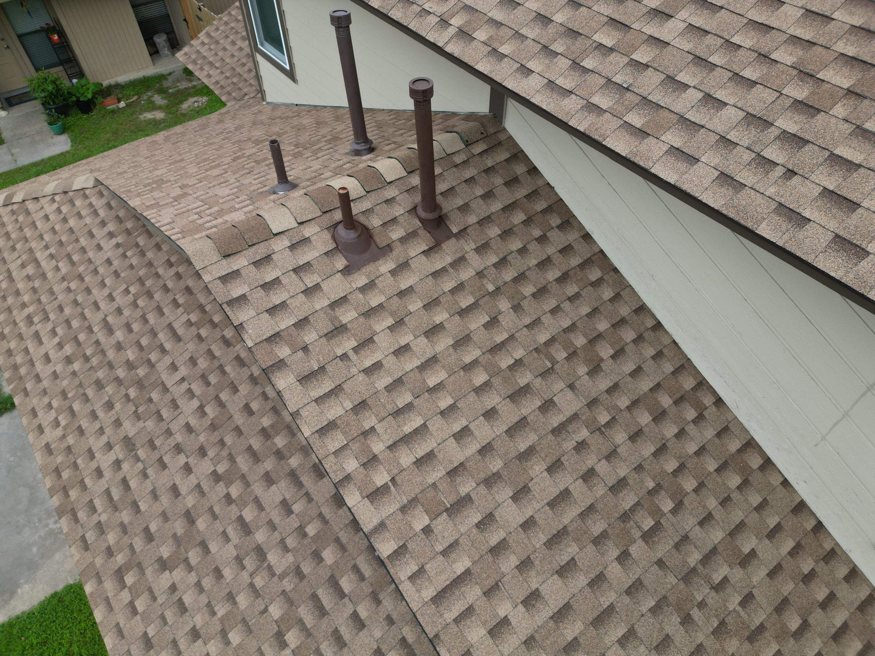 Shakewood - GAF Timberline HDZ by RoofsOnly.com