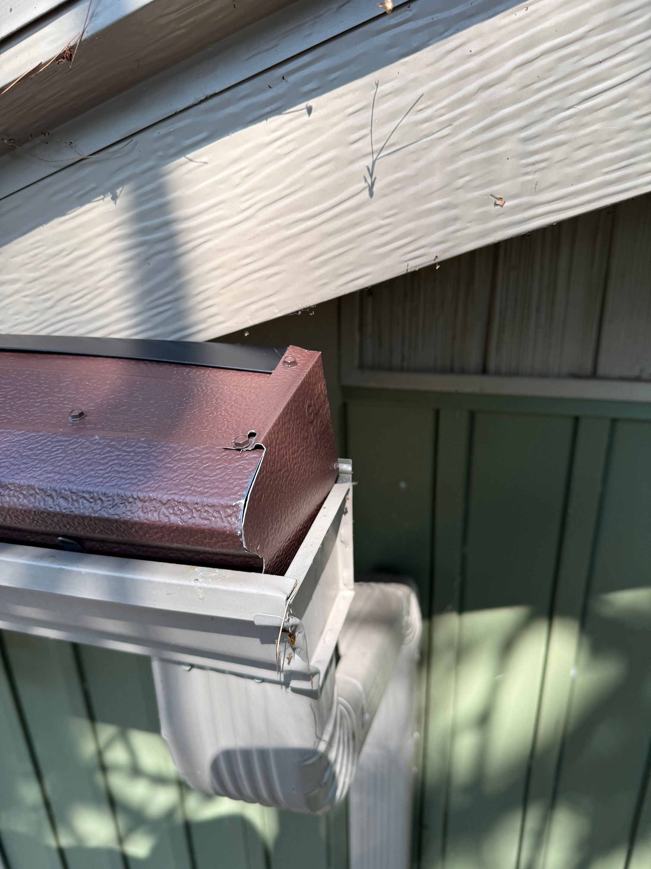 Gutter and Gutter Helmet Protection System in Central Lake by Rainbow Seamless Systems