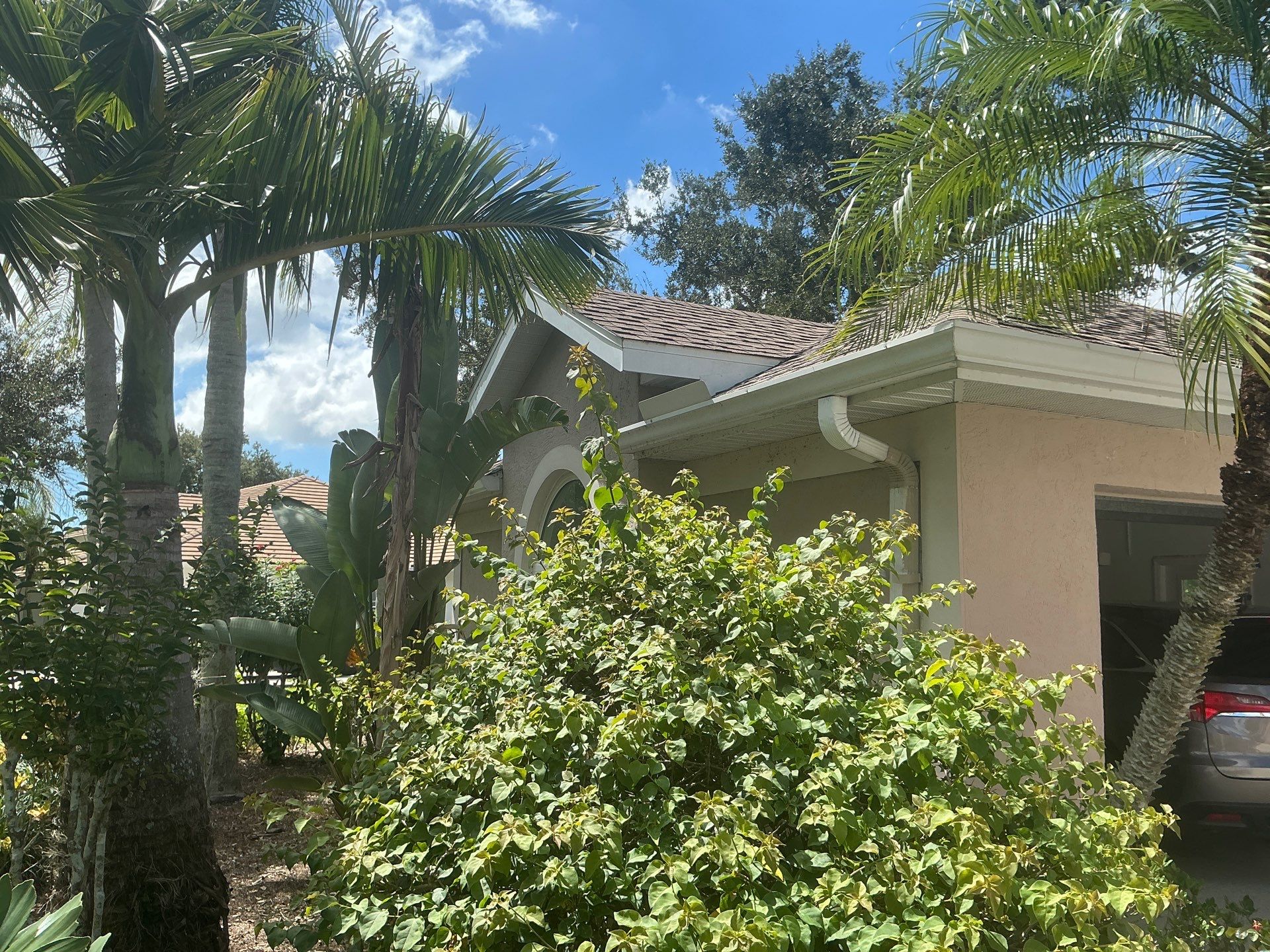 White 6-Inch Seamless Gutters in Sarasota FL by Gutter Professor by Gutter Professors