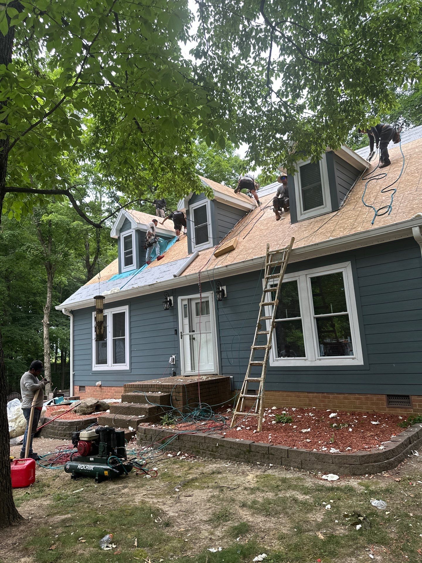 Roof Replacement by Undersun Roofing 