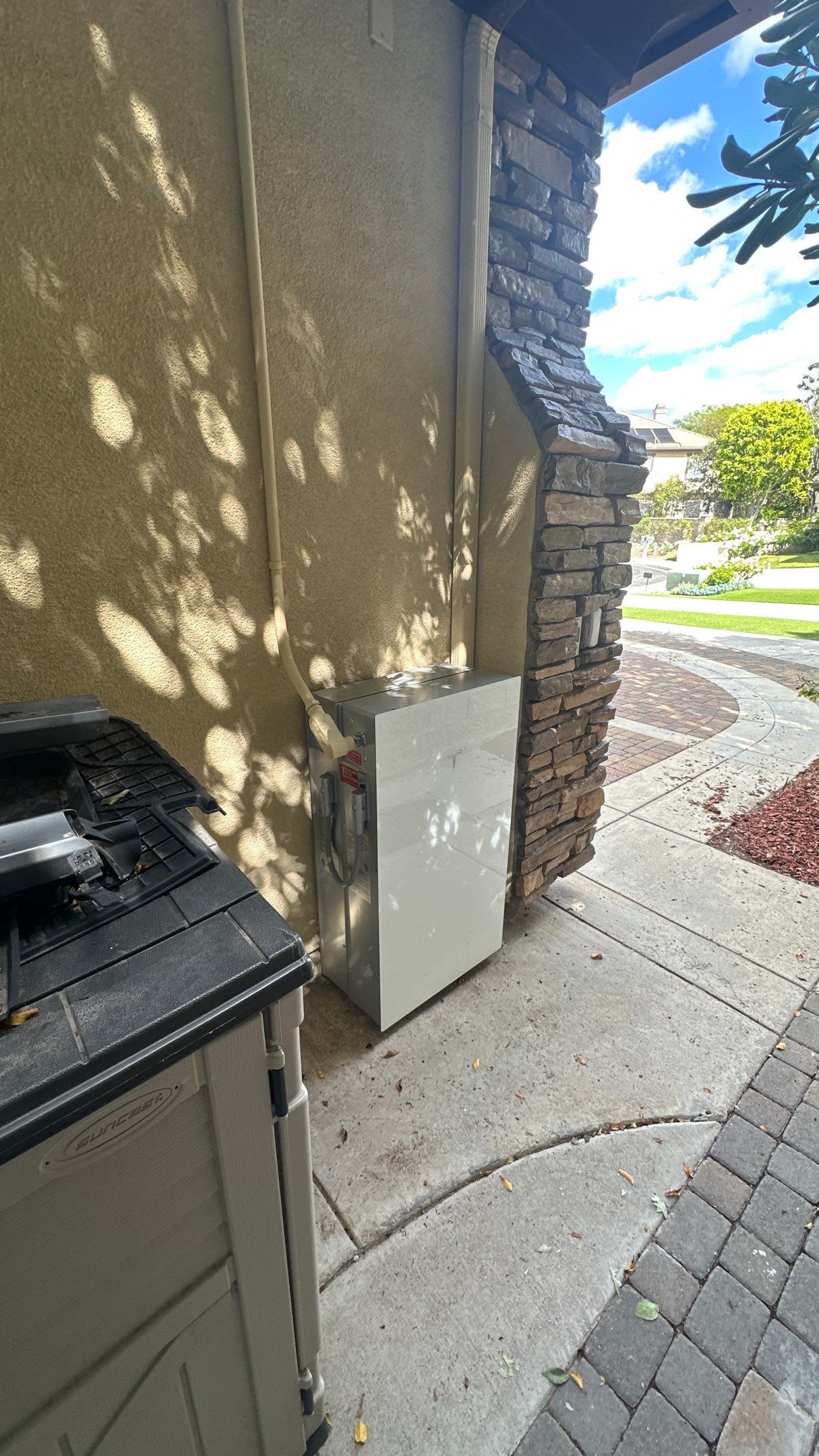 Comprehensive Solar and Tesla Powerwall 3 Battery Installation in Westlake Village by AWS Solar