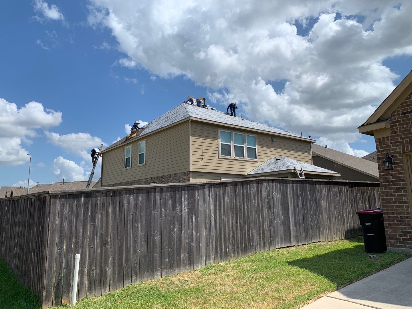 Residential Roof Replacement using GAF shingles by Elite Roofing LLC