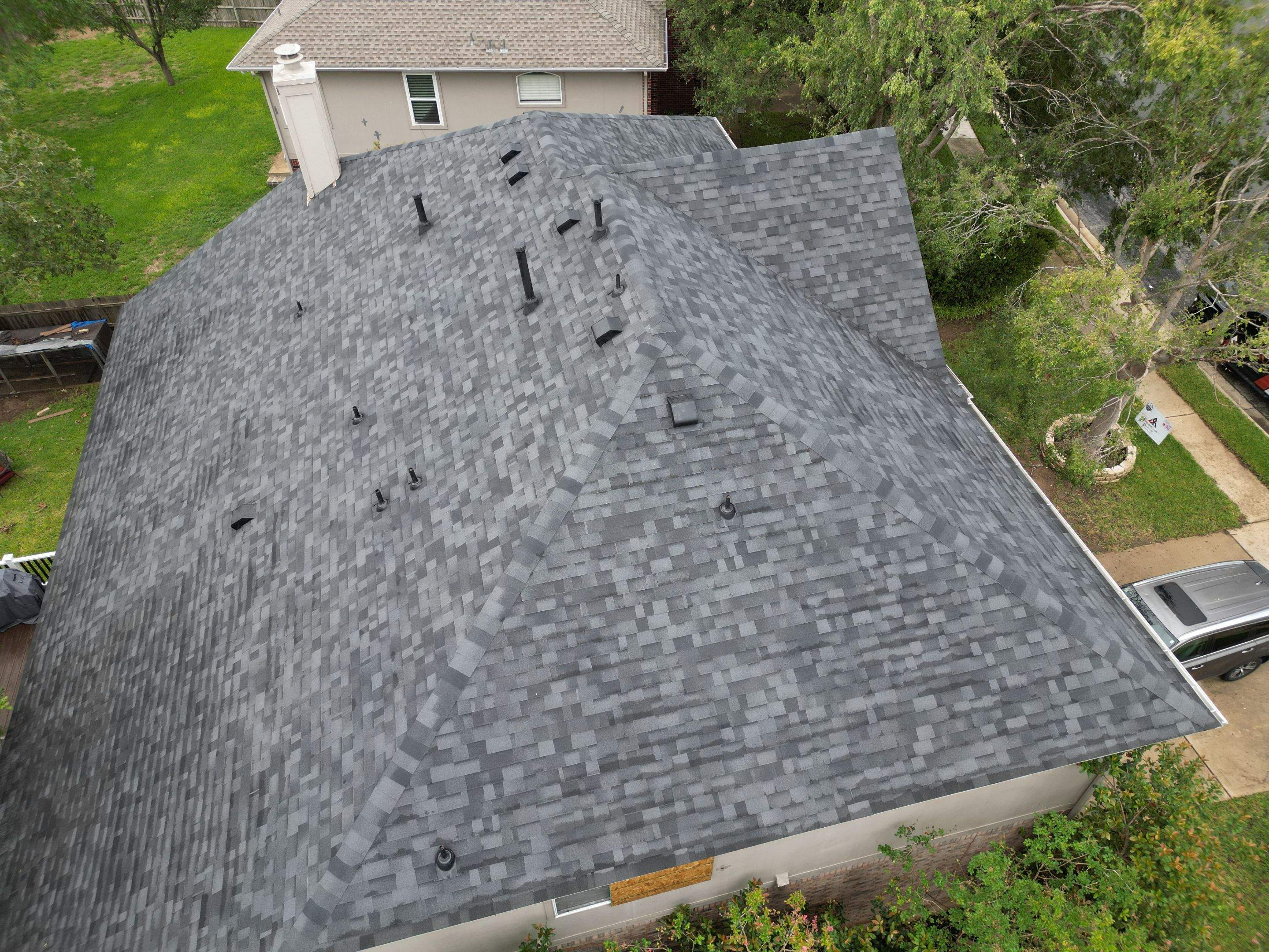 Brilliant Black - Malarkey Vista by RoofsOnly.com