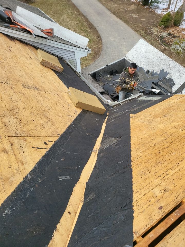 Residential Roofing Installation using Owens Corning TruDefinition Williamsburg slate by A Plus Exterior