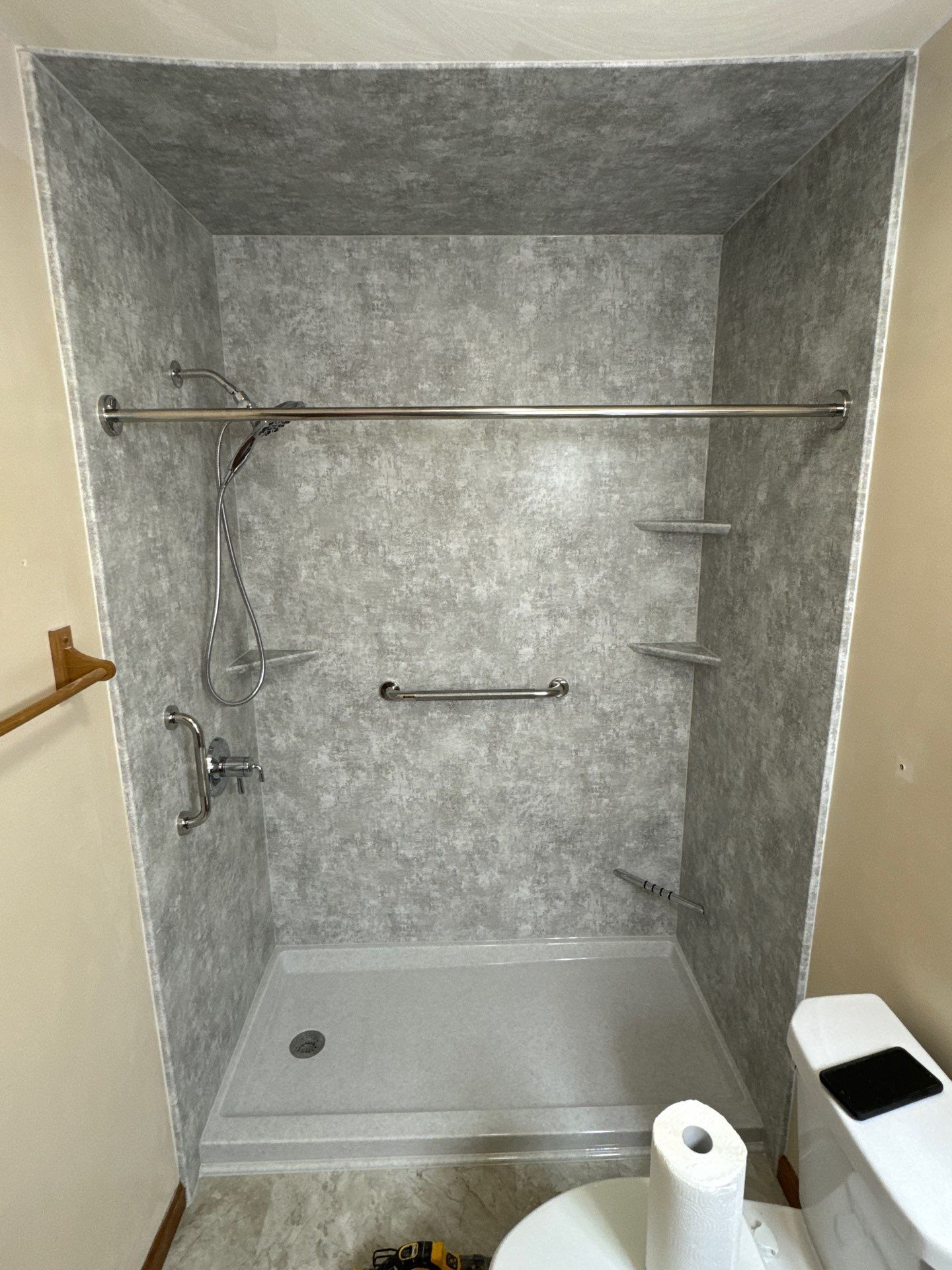 2nd Bathroom Full Remodel: Metapeake by Rome Bath Remodeling