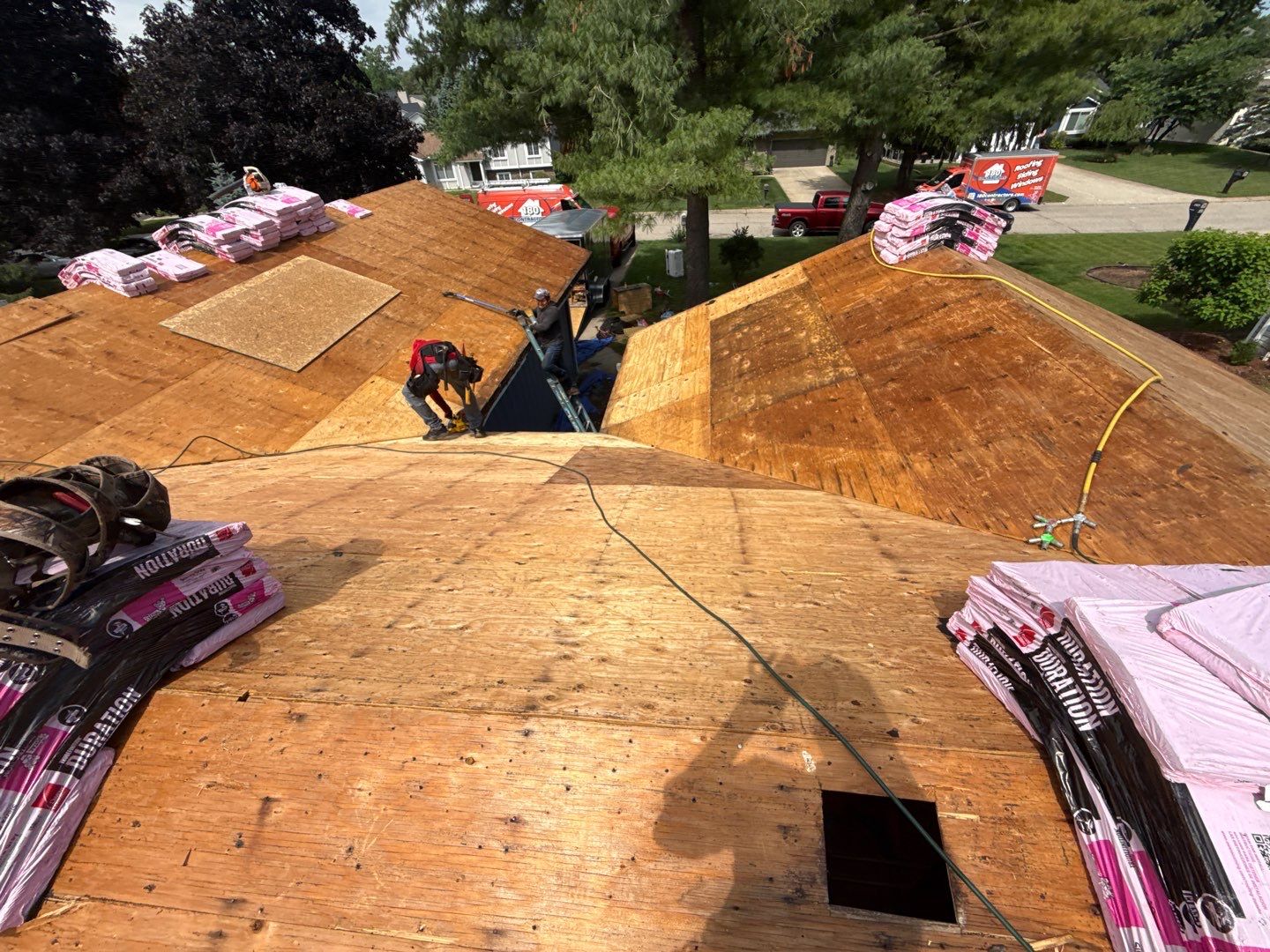 Roof Replacement using Owens Corning Tru Definitions by 180 Contractors