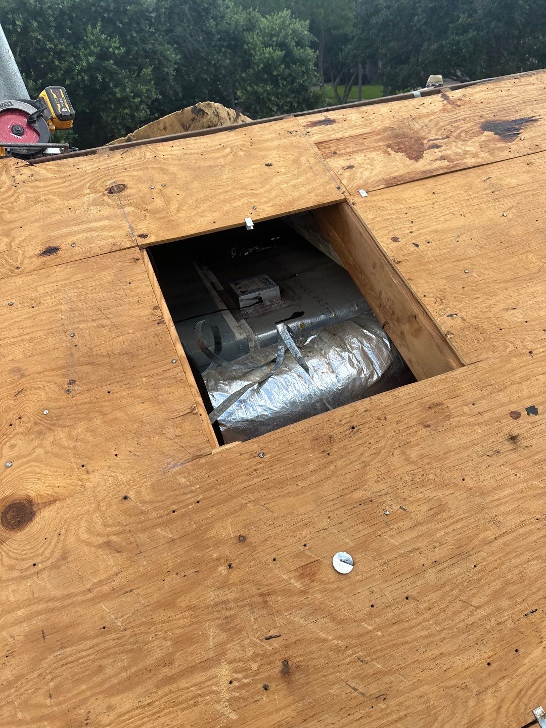 Residential Roofing Installation using Owen's Corning Duration (Lifetime) Shingles by Roof Repair Company