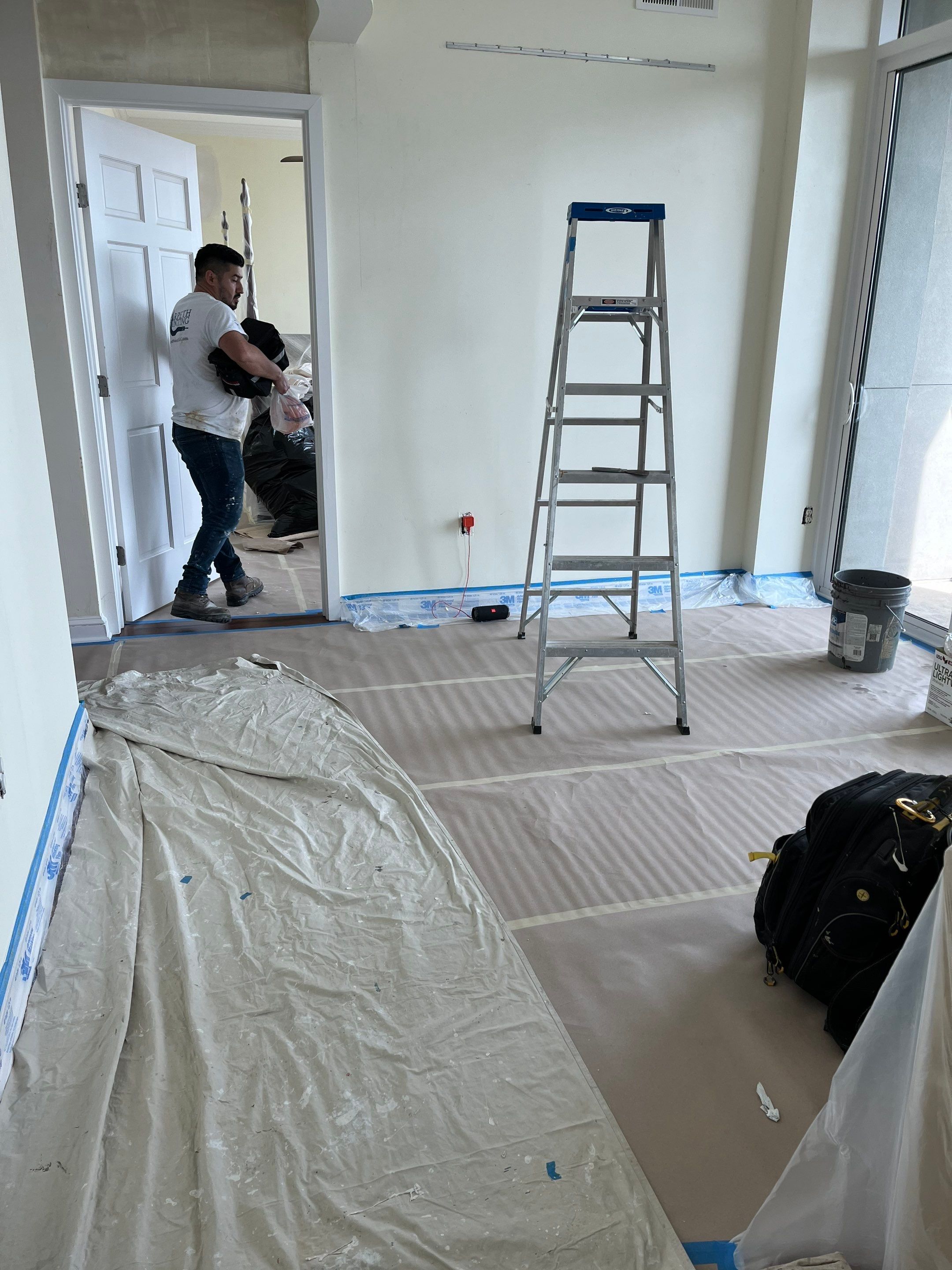 Wall Paper Removal and Paint  by Nashville House Painters 