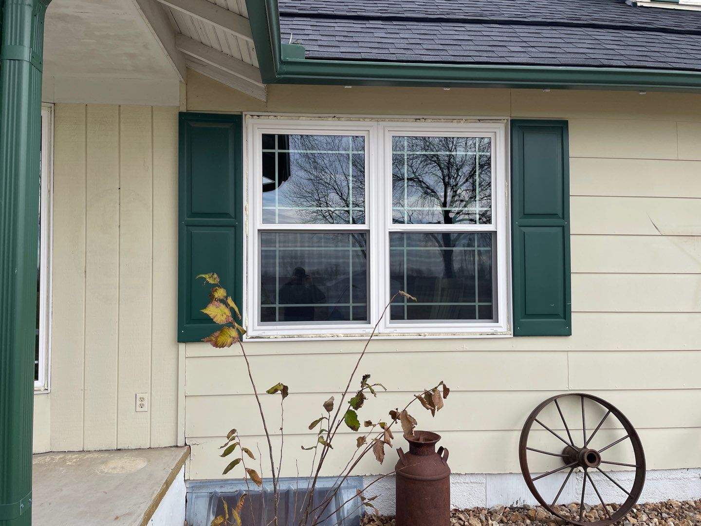 Siding Installation using Craneboard D7 by EEC Windows, Siding & Roofing