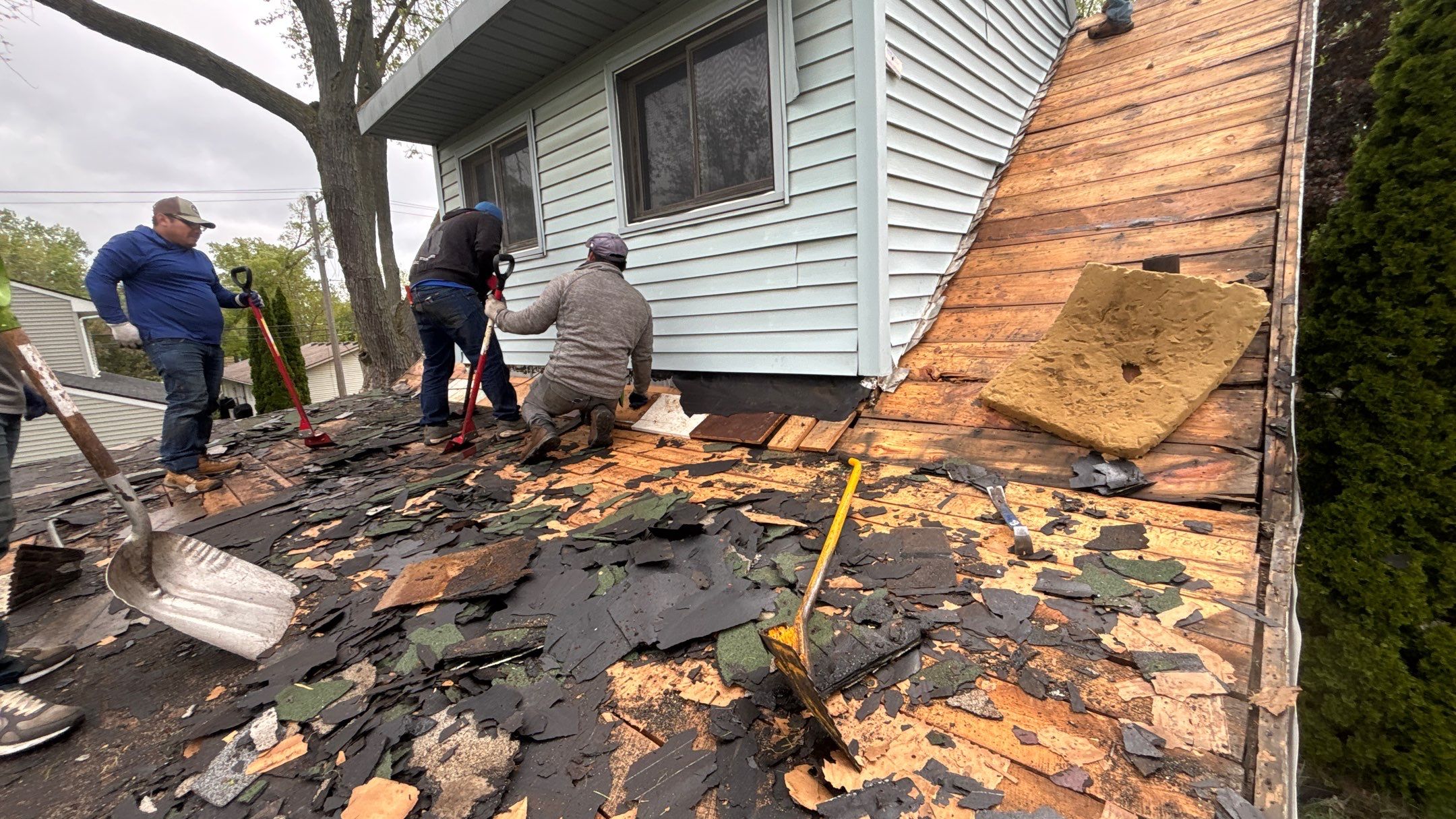 Roof Replacement using Owens Corning Estate Gray by 180 Contractors