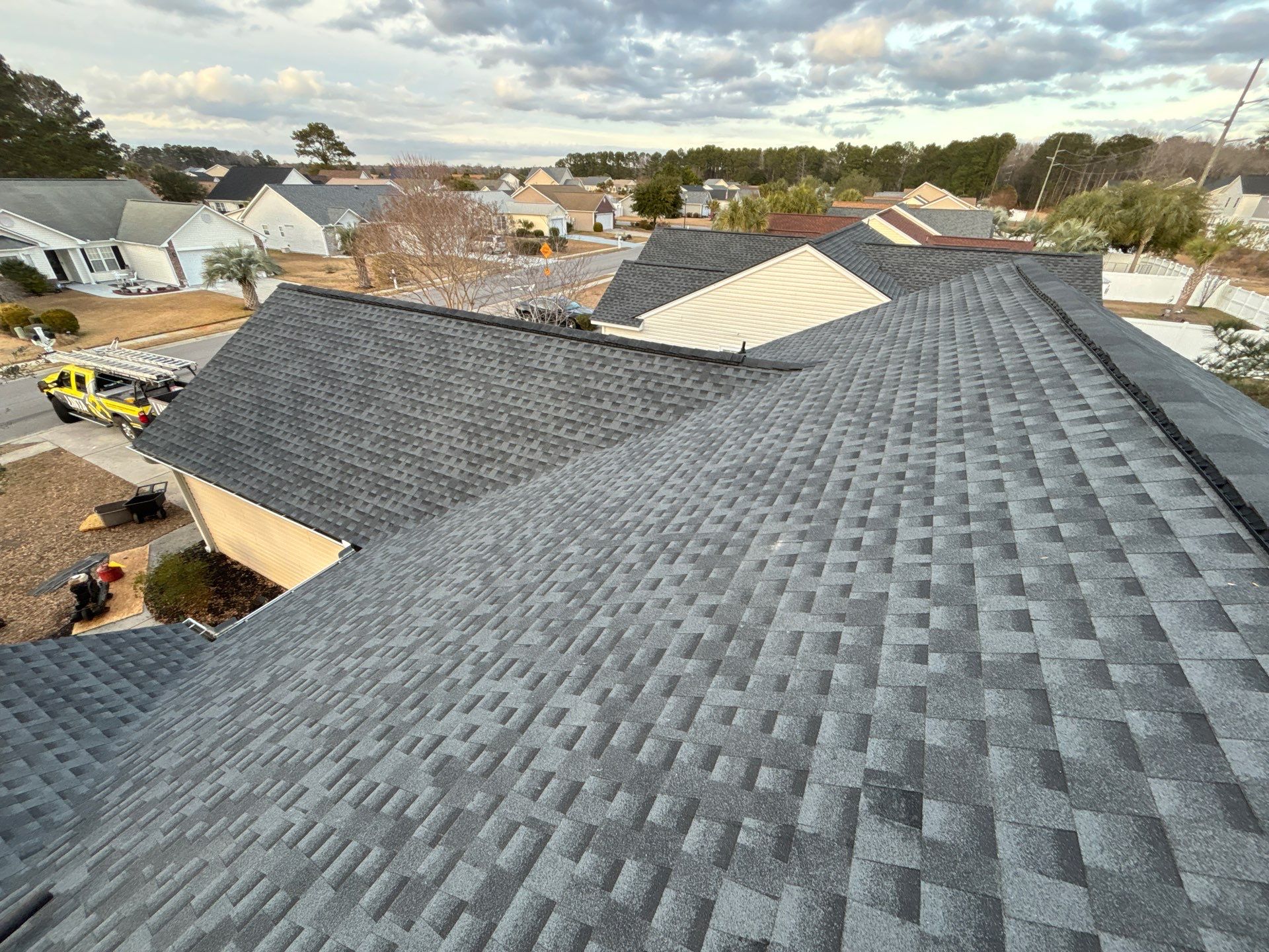 GAF HDZ - Charcoal by Linta Roofing Inc
