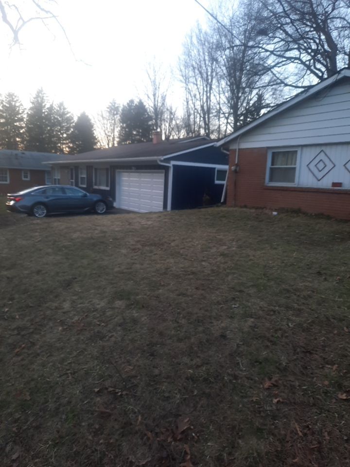 Tree Trimming using Tree Pruing by Mike Jones & Sons Tree Service LLC 