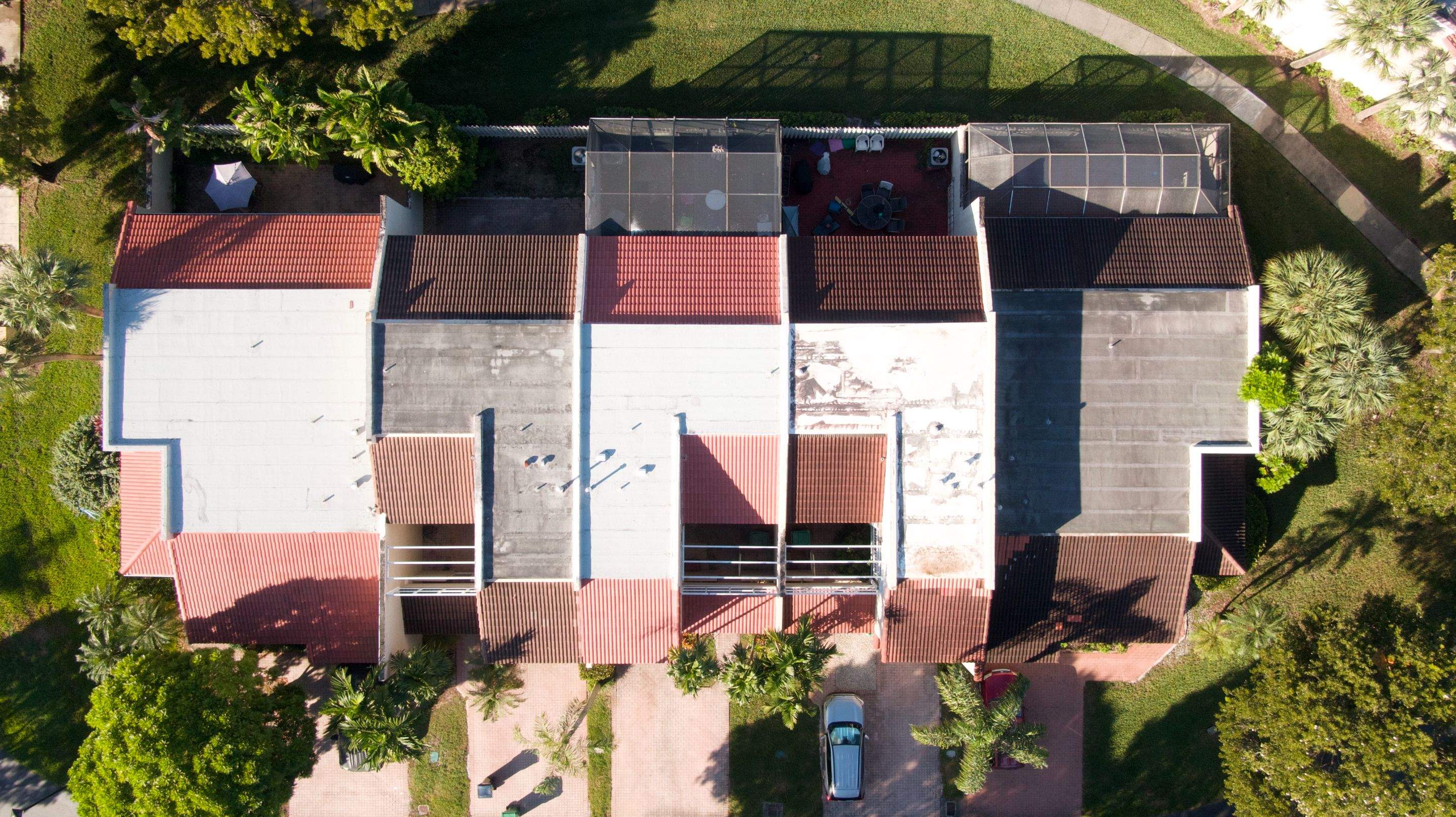 Crown - Tuscany - Smoked Fireclay by Istueta Roofing