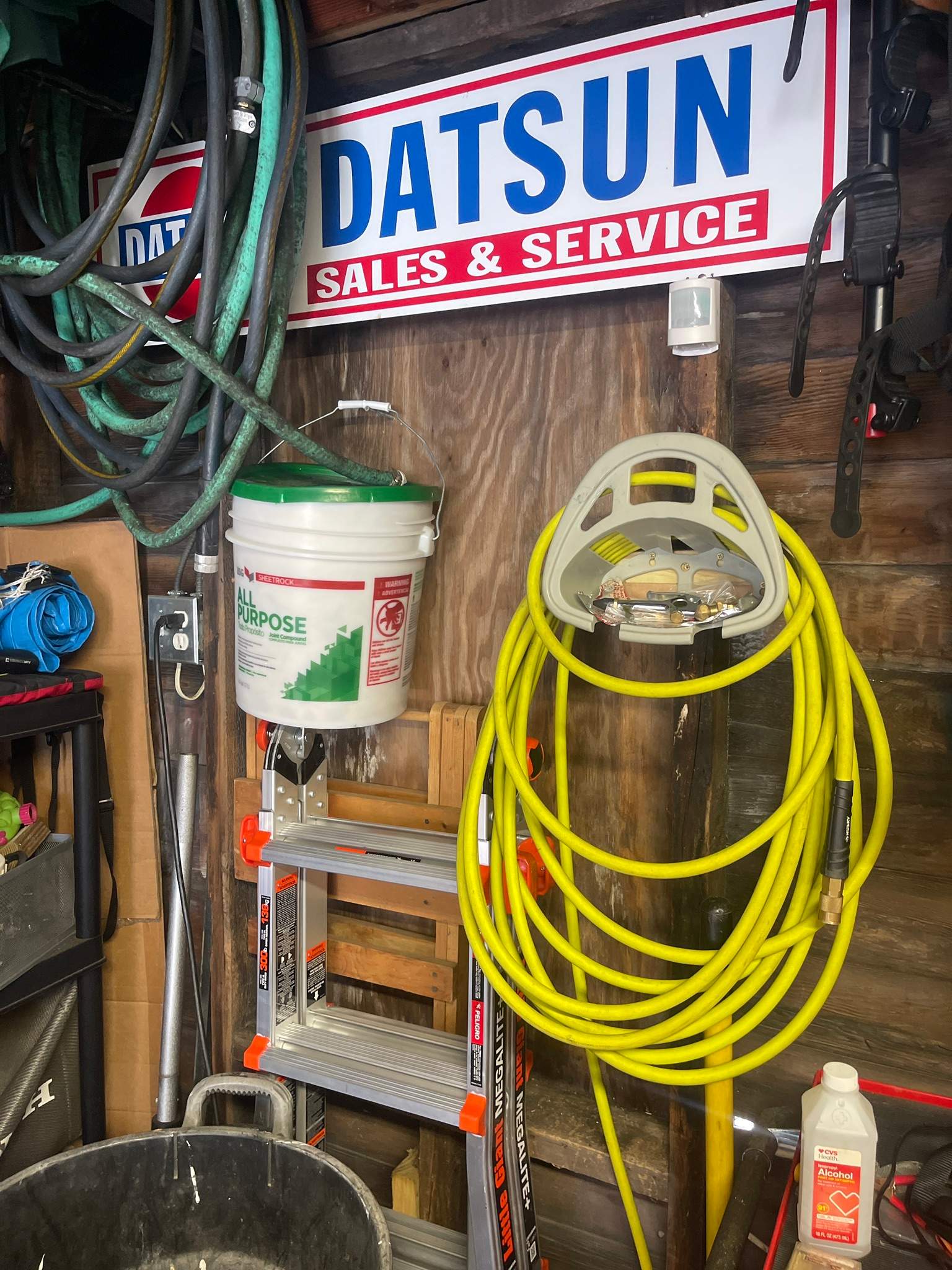 Siding Installation using CertainTeed Mainstreet Vinyl Siding - Savannah Wicker by A Plus Exterior