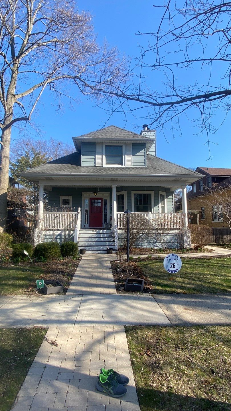Asphalt Roof, Vinyl Siding, and Aluminum Gutter Replacement by Custom Installations