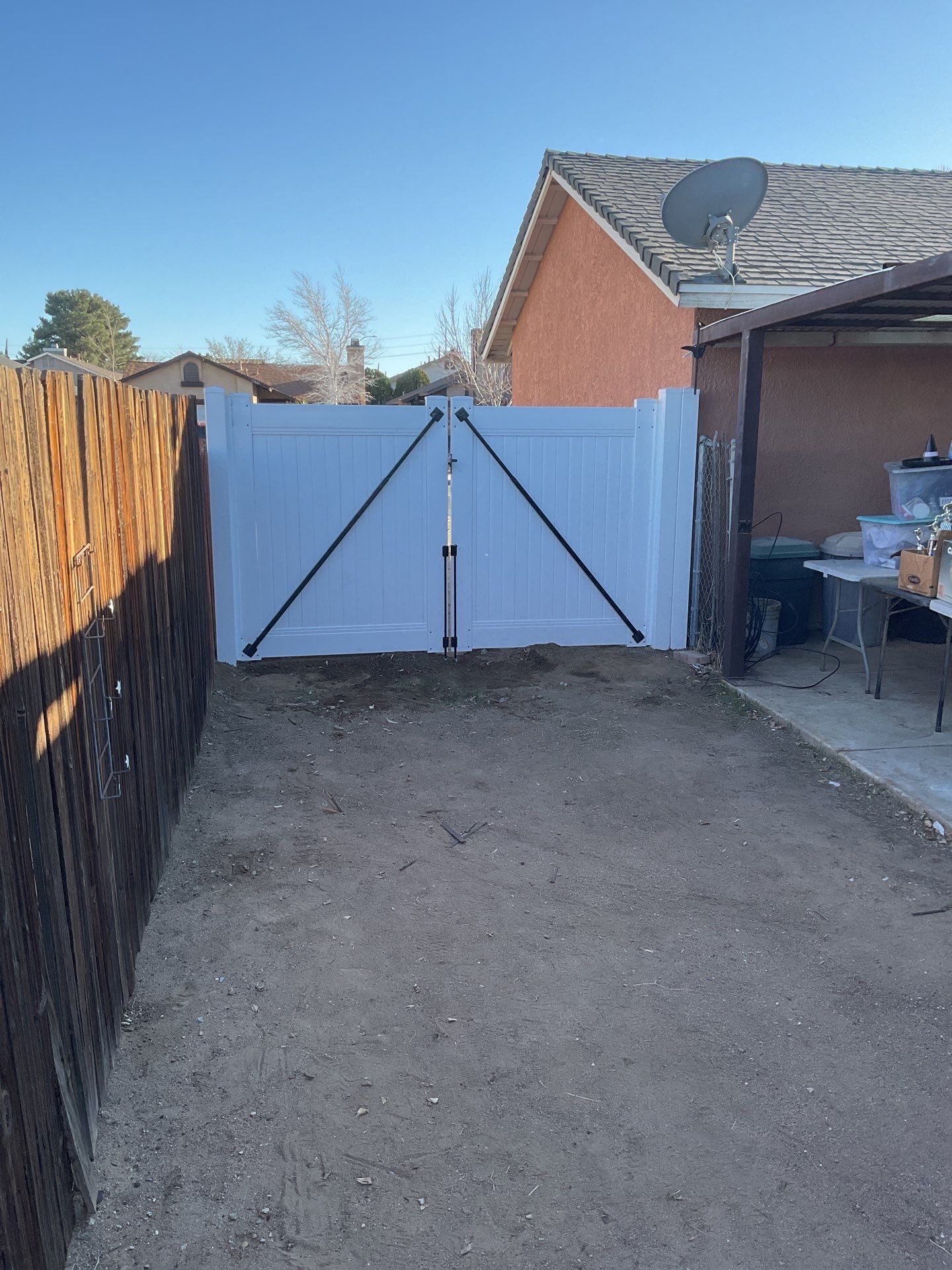 Fence Installation using Vinyl by Fence Guys Inc.