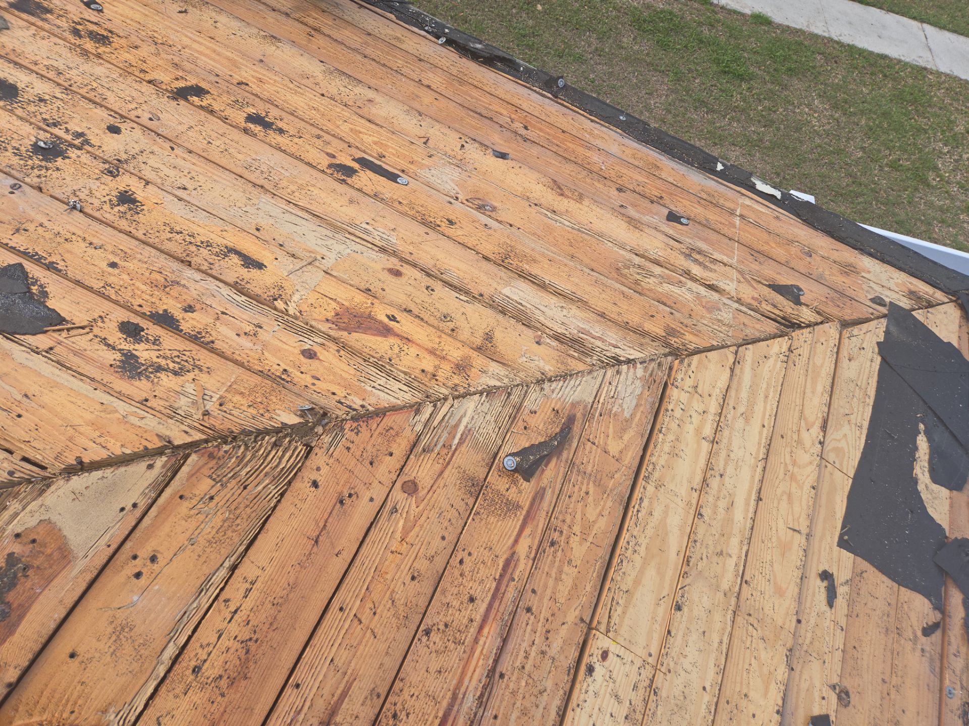 Project in St. Petersburg 33710 by Mitchell Roofing Company LLC 