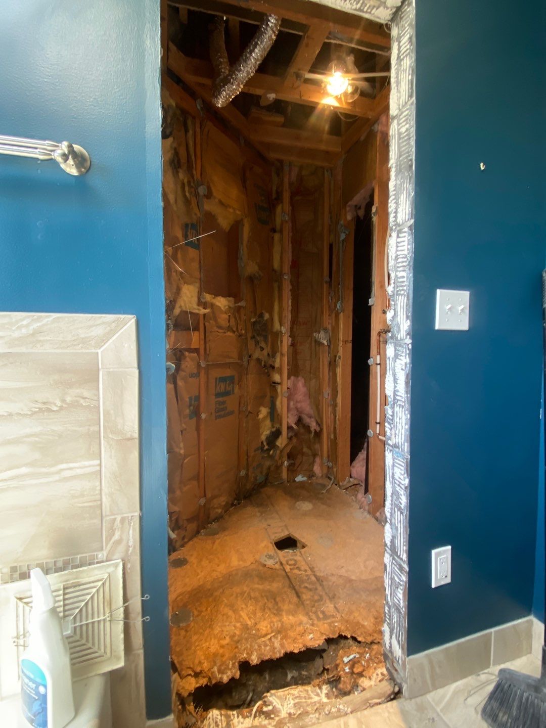 Cave Shower Replaced with Onyx by The Shower Company