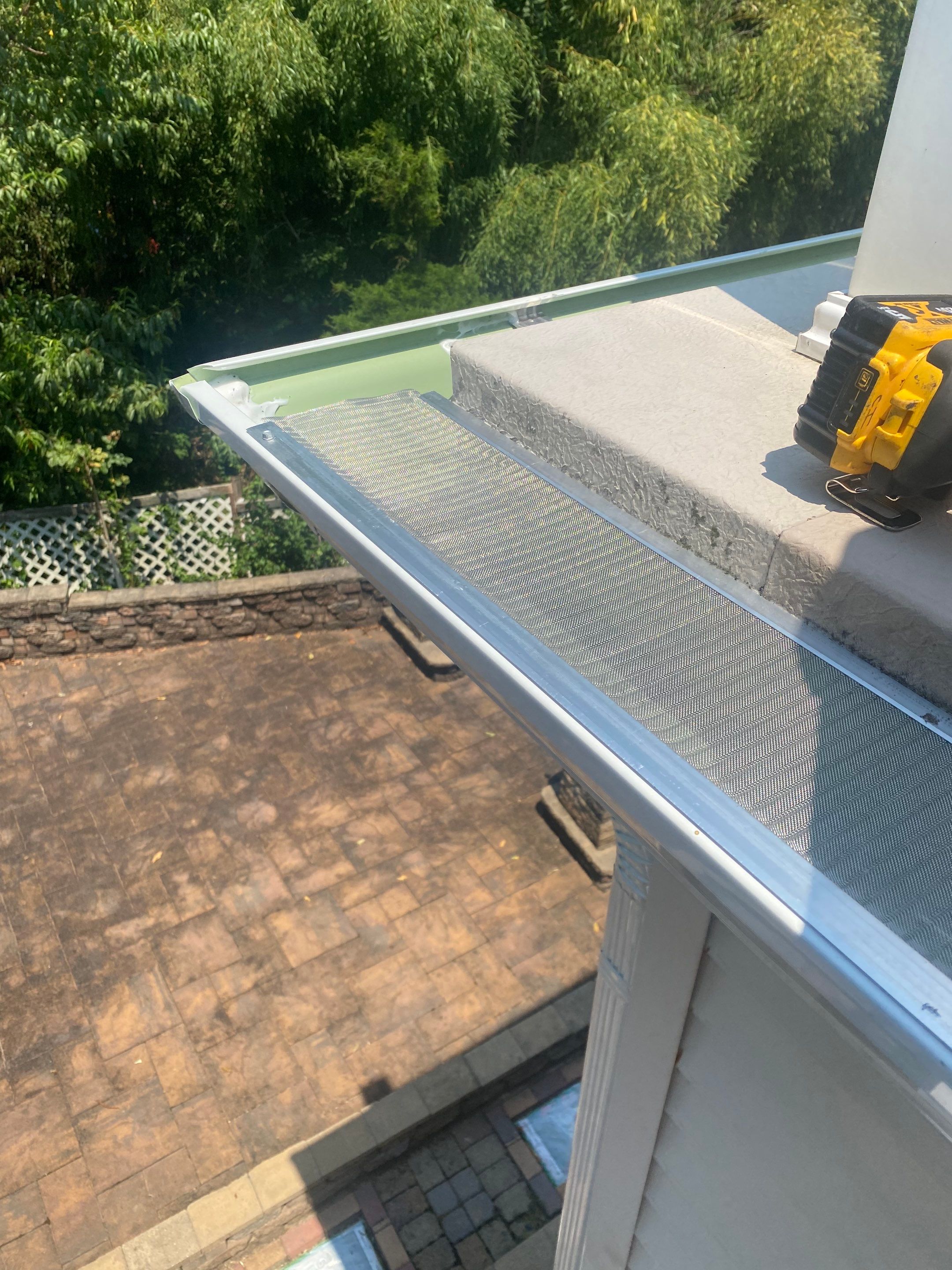 McLean: Residential Roof Installation with Landmark Pro Designer Shingles in Max Def Moire Black by RM Banning, Inc.