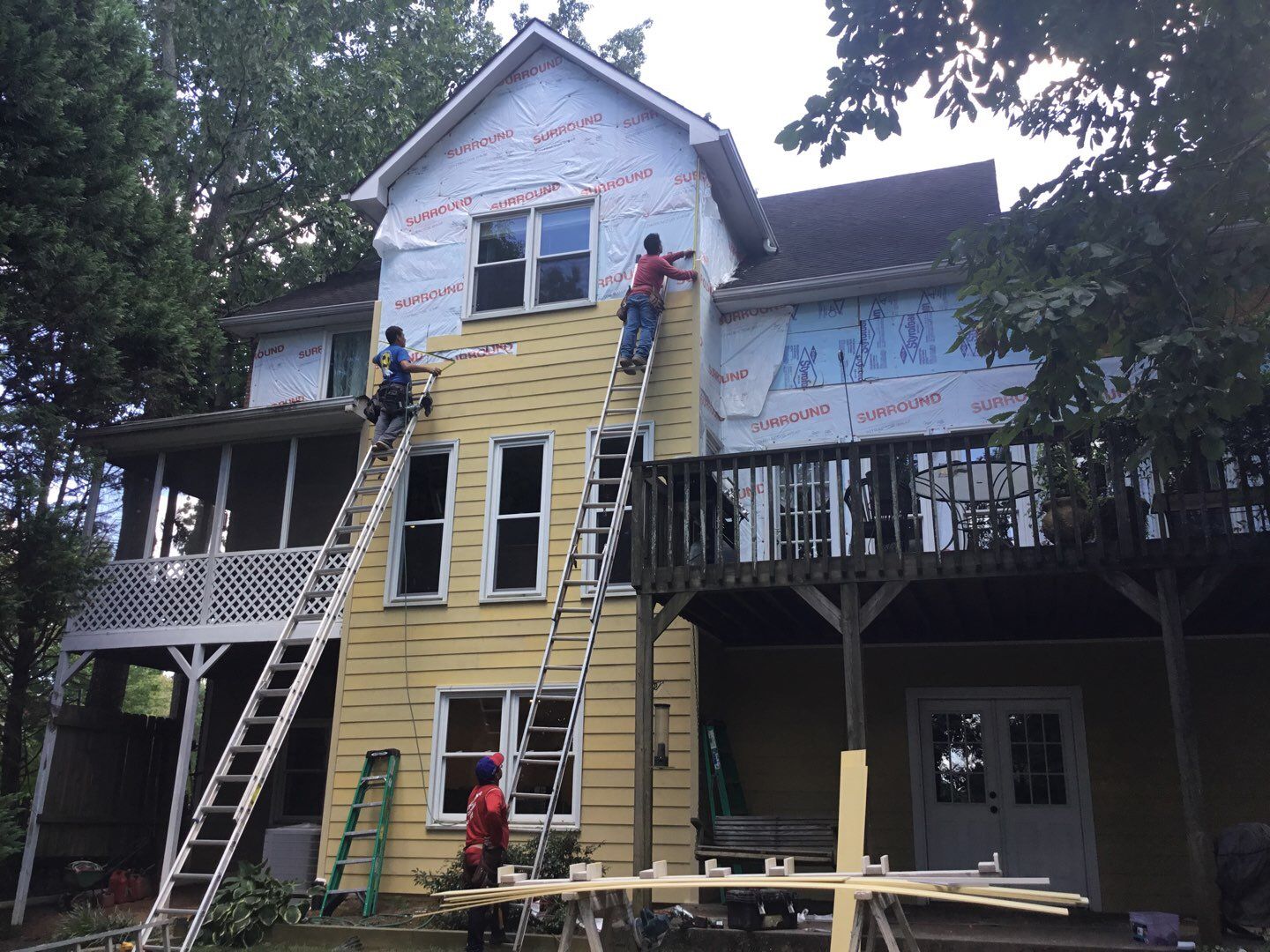 Multi-Story Vinyl Siding Replacement and Moisture Barrier Installation in Marietta by Swift Home Renovations