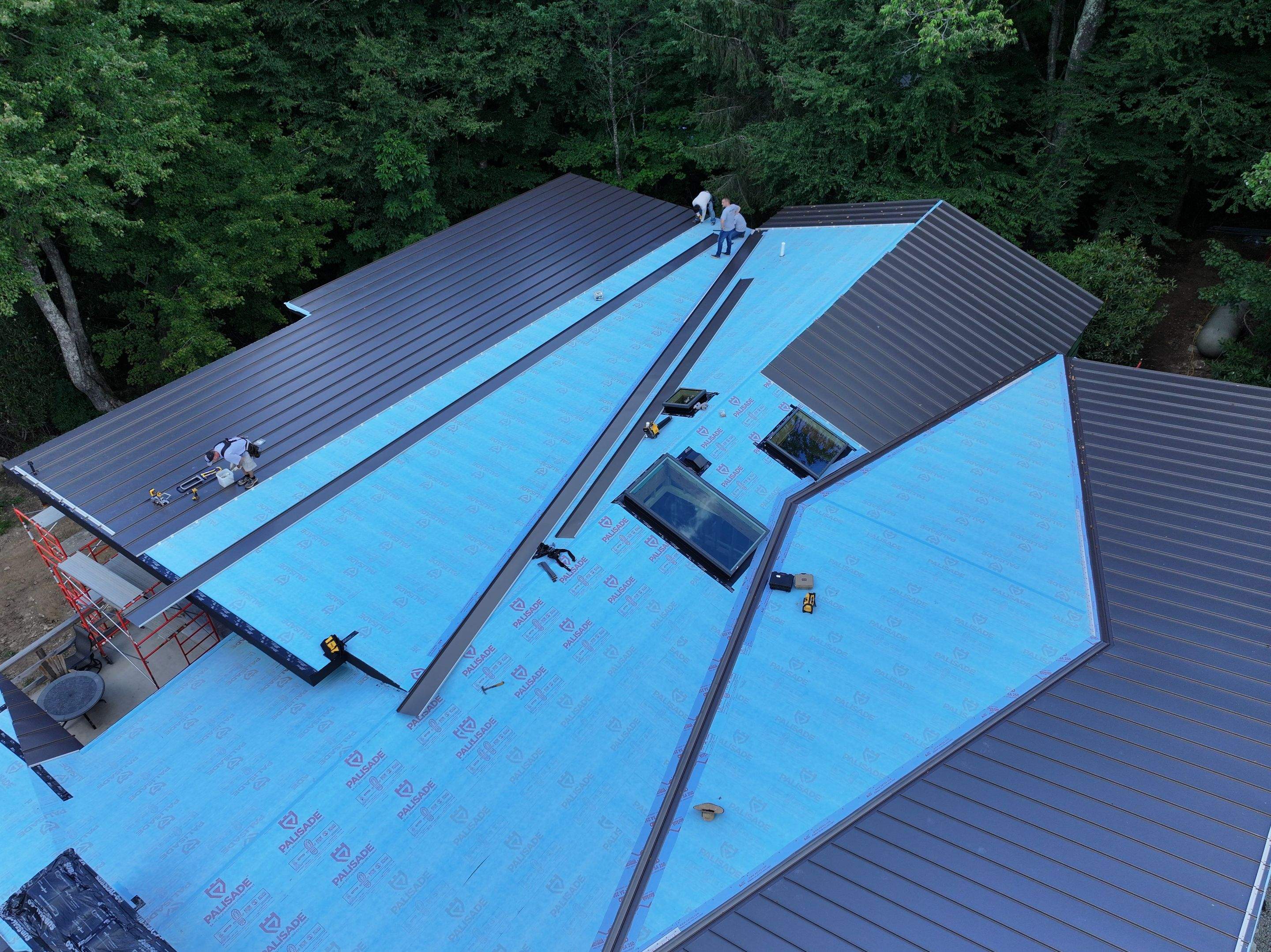 Williams Residence by Omnia Roofing